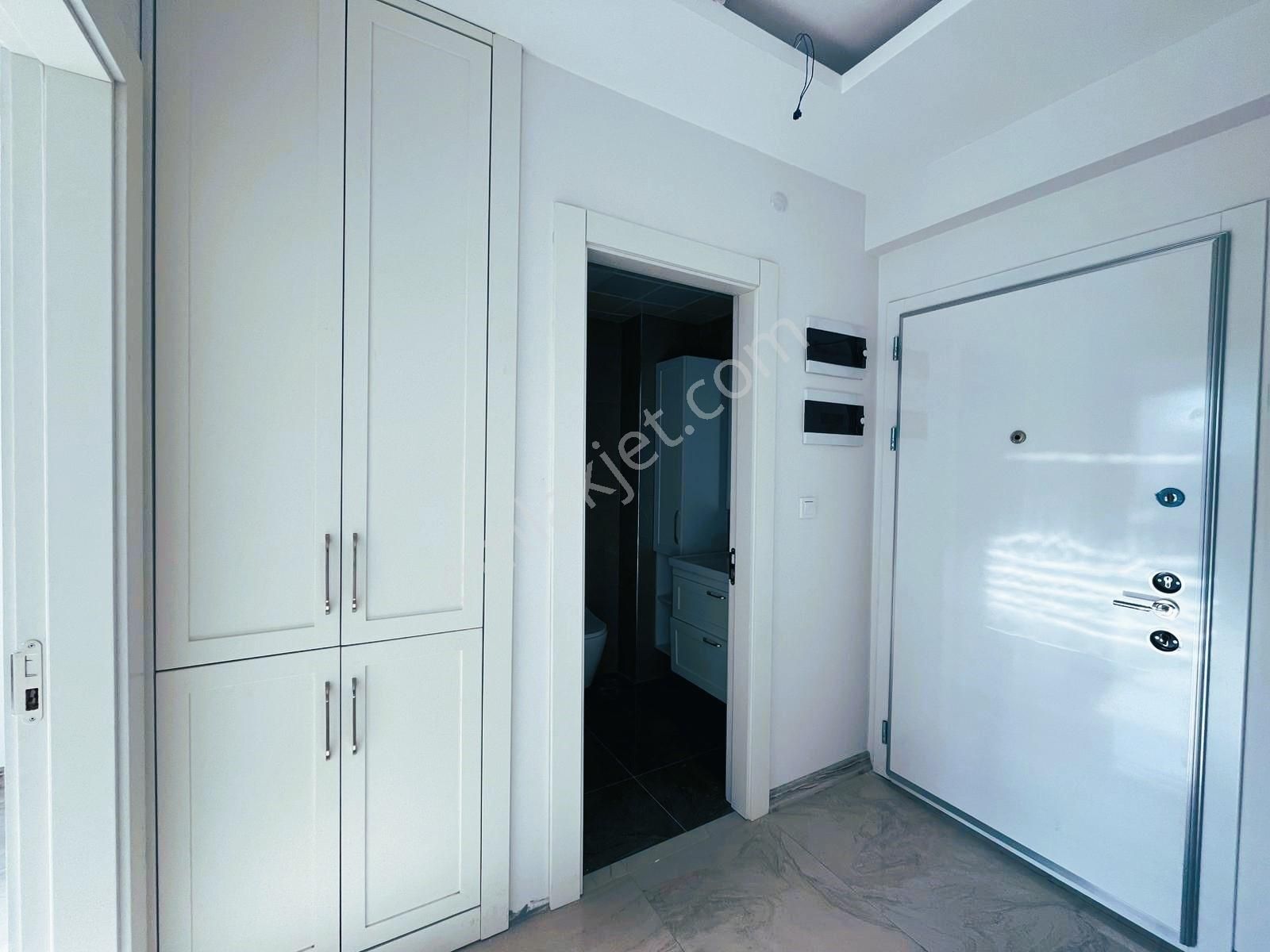 Batıkent'te Yerden Isıtmalı K.otoparklı 1+1 Satılık Daire - Görsel 24