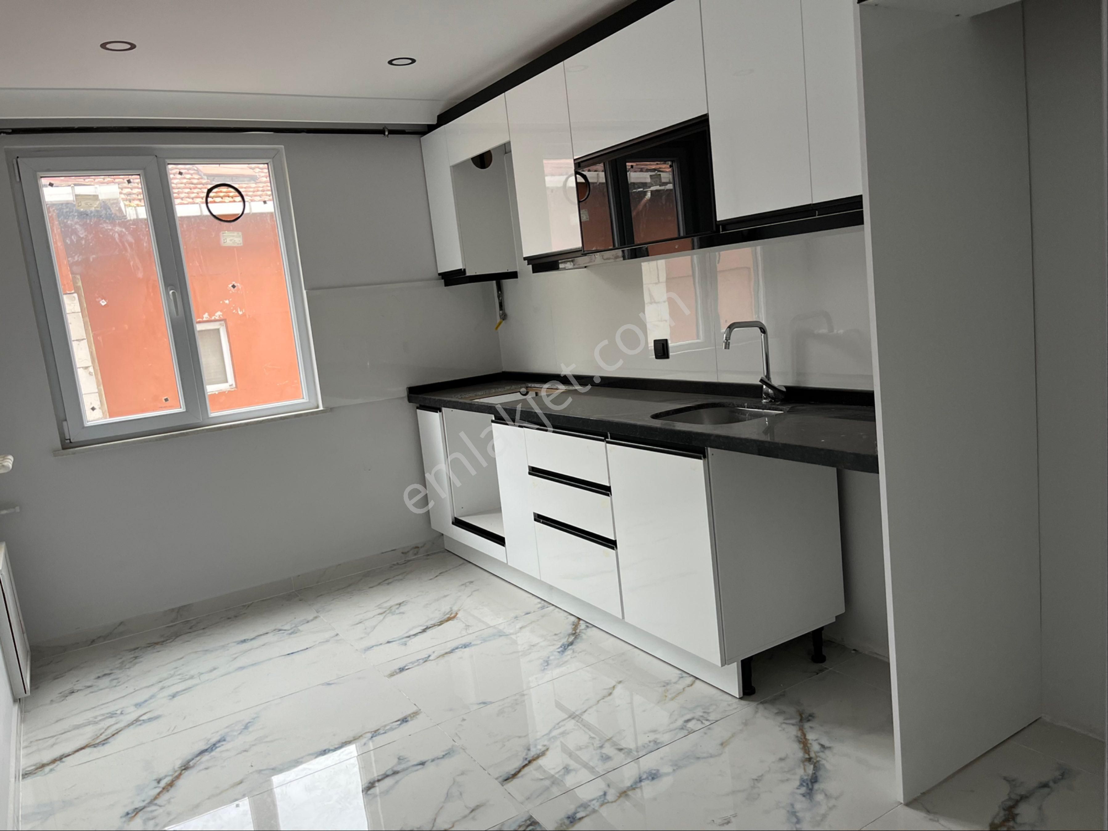 Satılık 2 + 1 90 Metre² Dördüncü Kat Asansörlü Darıca Abdı İpekçı Mahallesı’nde - Görsel 11