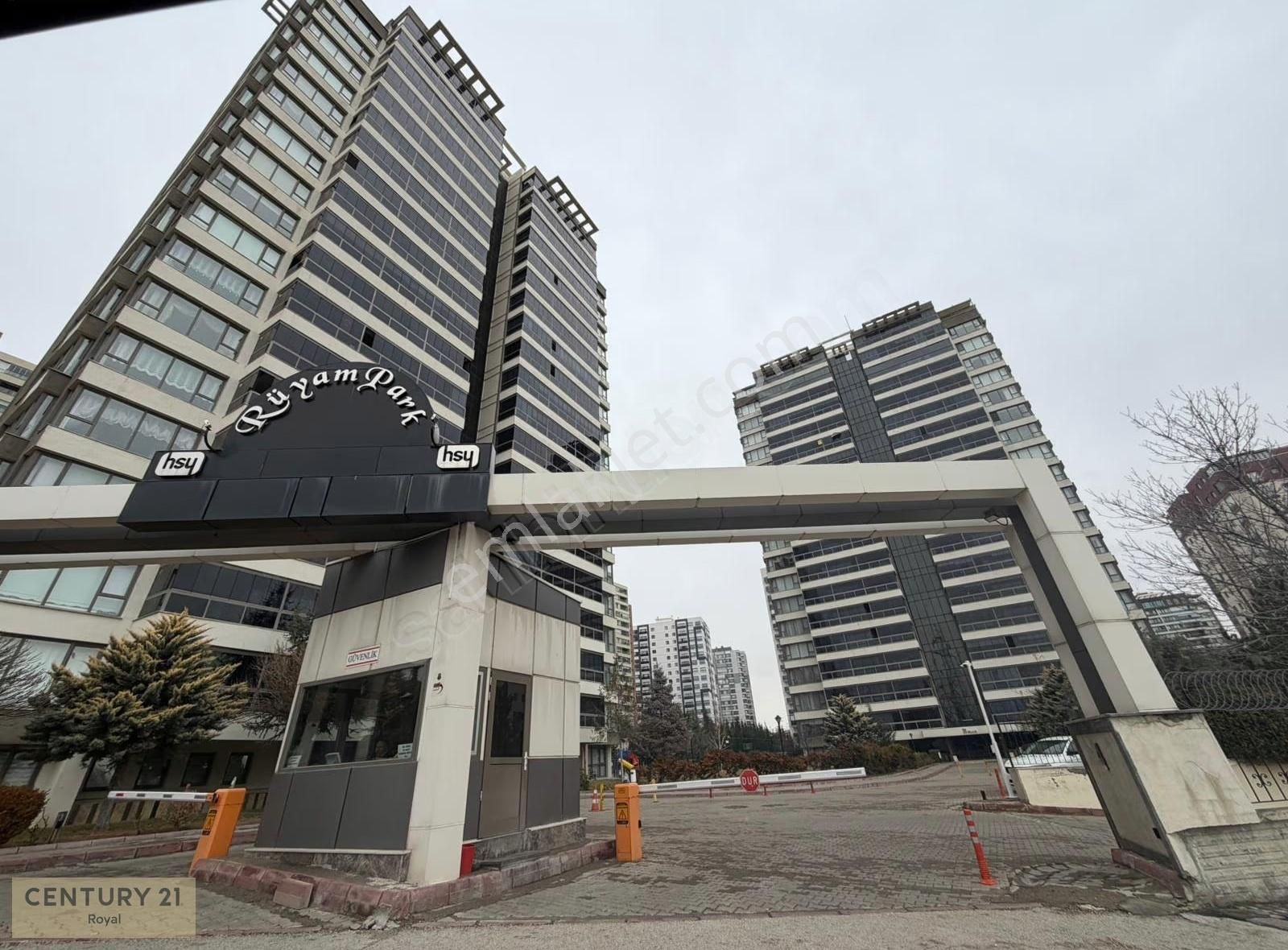 Rüyam Park Sitesinde Satılık 5+1 Daire