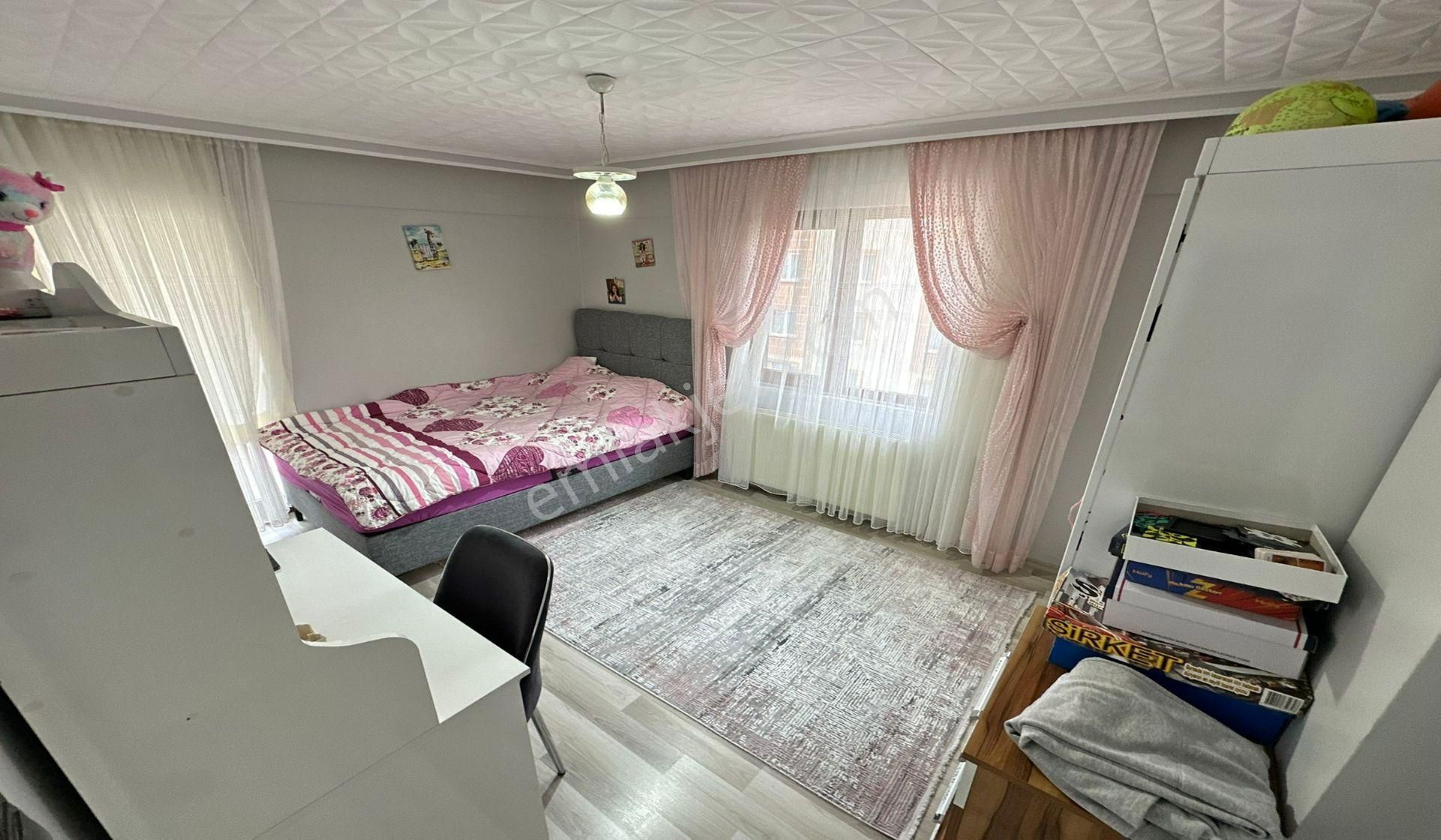 Ufuktepe Cadde Yakını Katta 3+1 3 Balkonlu Asansörlü - Görsel 20
