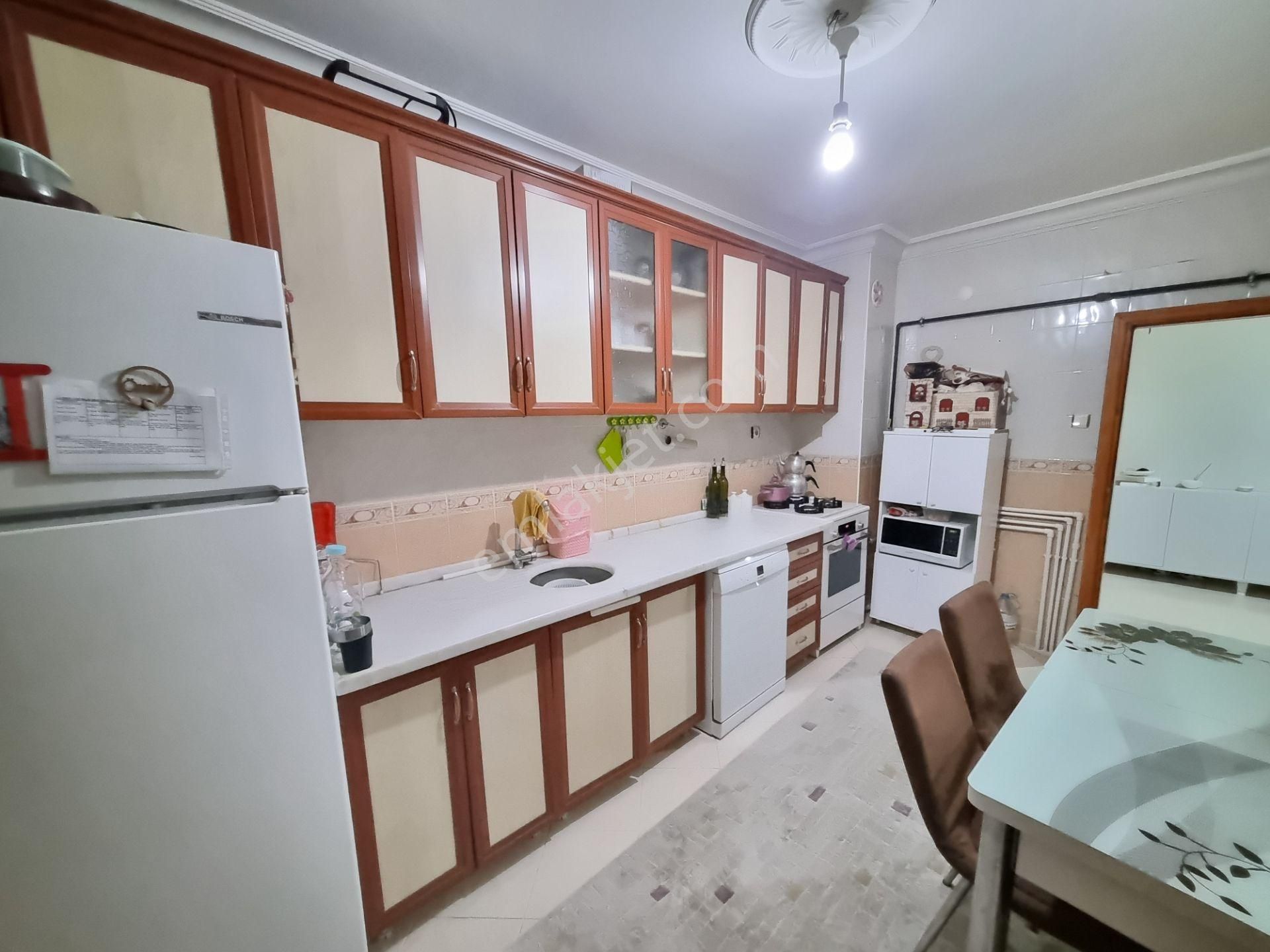 Merkezi Konumda - Ara Kat - Ebeveyn Banyolu - Güney Cephe 3+1... - Görsel 8