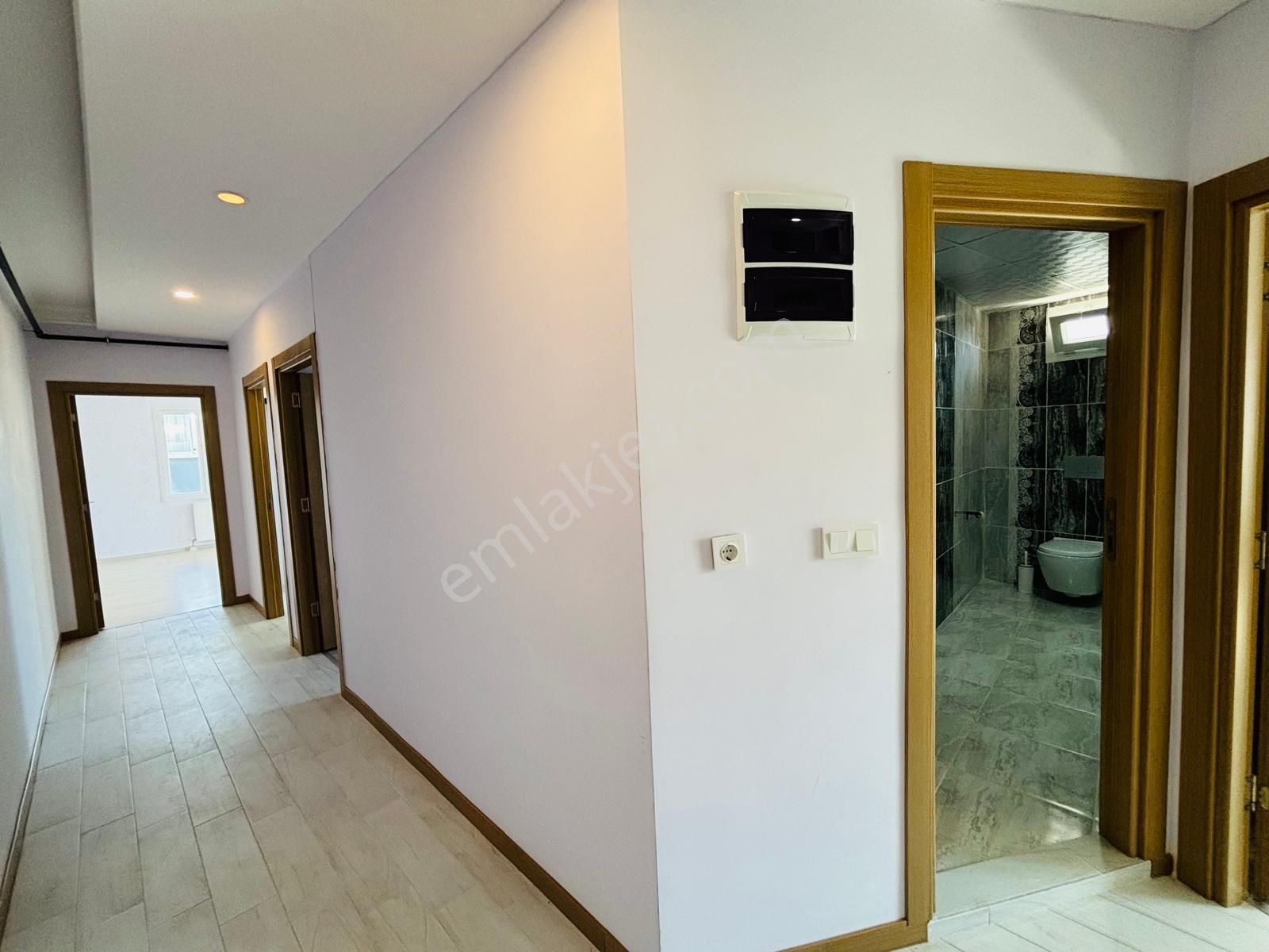 Güven'den Tepe'de Muhteşem Konum'da İskanlı Fırsat 2+1 Daire - Görsel 18