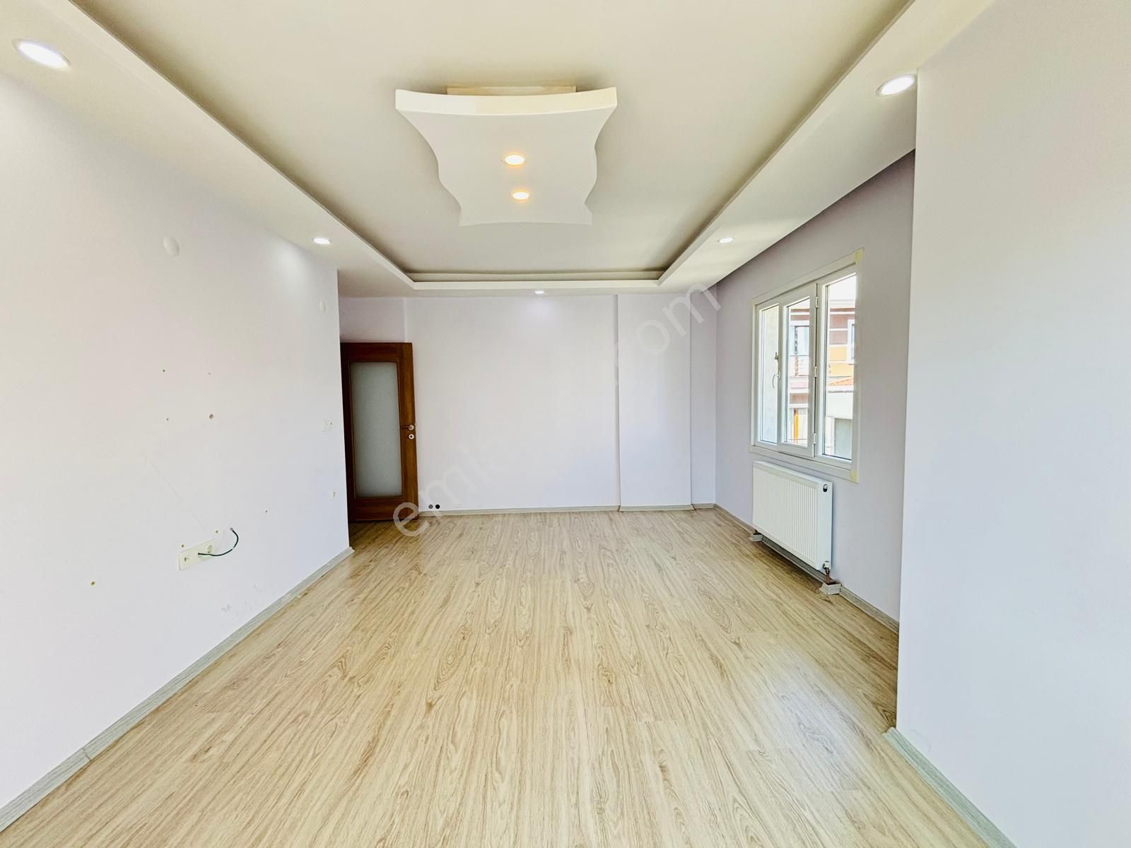 Güven'den Tepe'de Muhteşem Konum'da İskanlı Fırsat 2+1 Daire - Görsel 2