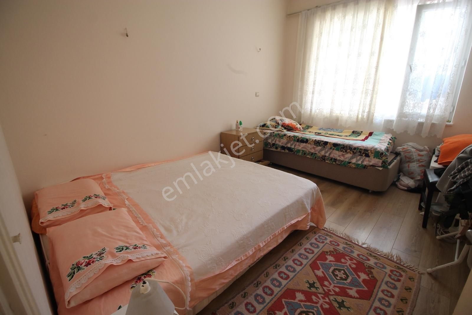 Burgazda Sahile Sıfır Konumda Kiralık 1+1 - Görsel 7