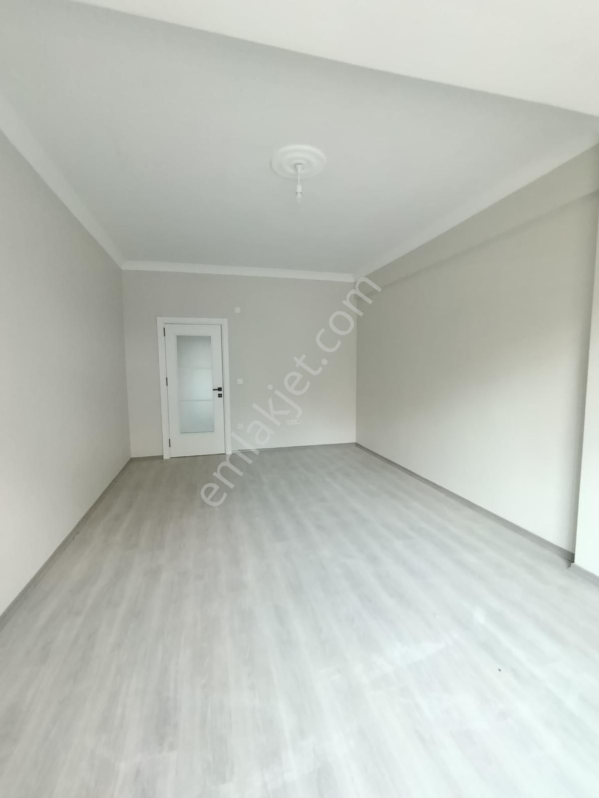 Satılık 2+1 95 M2 Ara Kat Kapalı Otoparklı Safa Mahallesi - Görsel 7