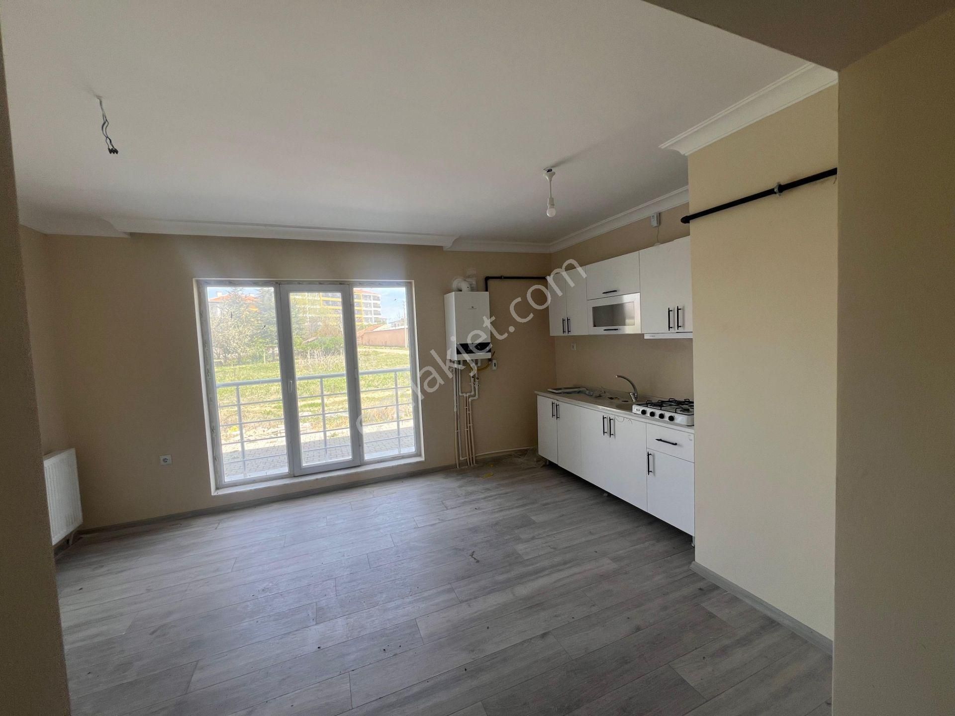 Çubuk Esenboğa Merkez Mahallesi 'nde 1+1 Kiralık Daire