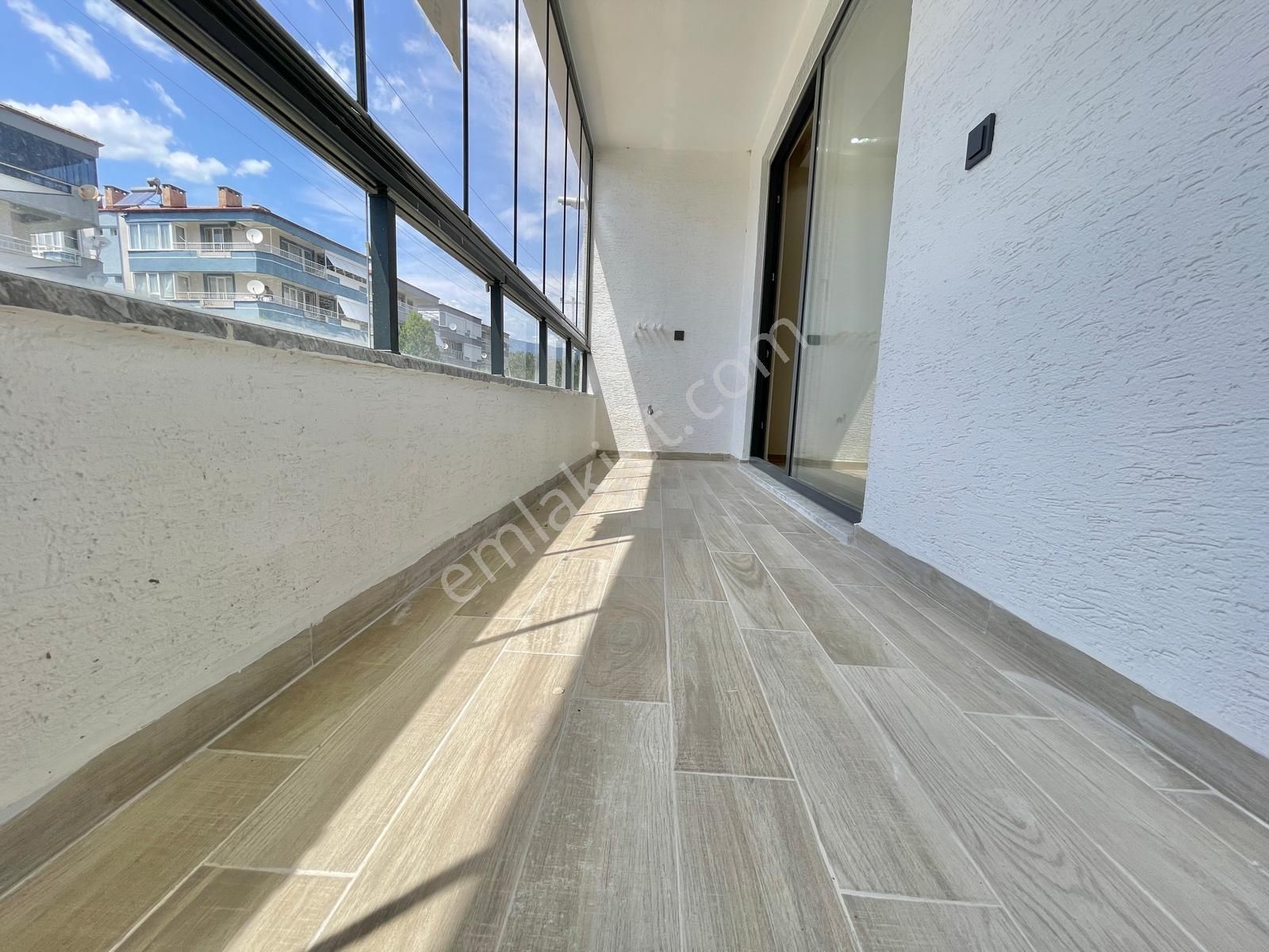 Berkay Demirel'den Altınkumda Denize 650m Ön Cephe 2+1 Daire - Görsel 20