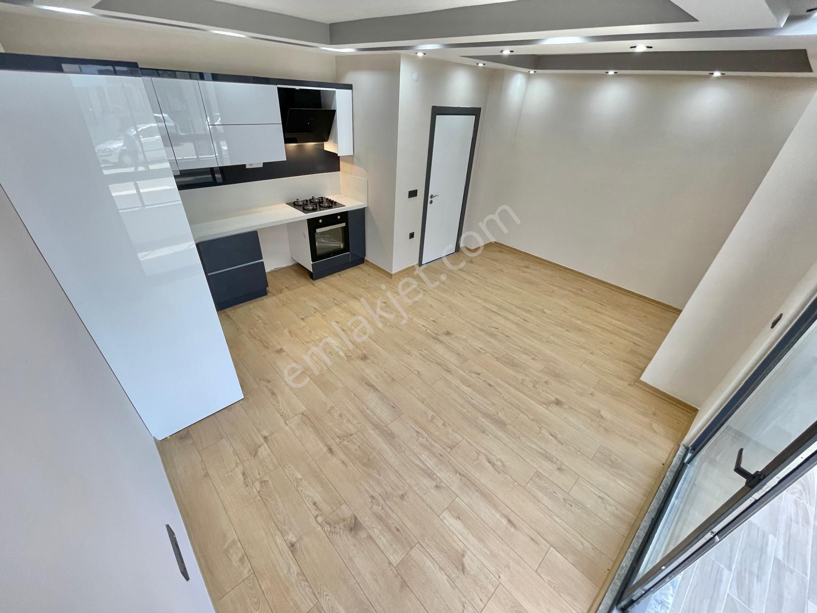 Berkay Demirel'den Altınkumda Denize 650m Ön Cephe 2+1 Daire - Görsel 14