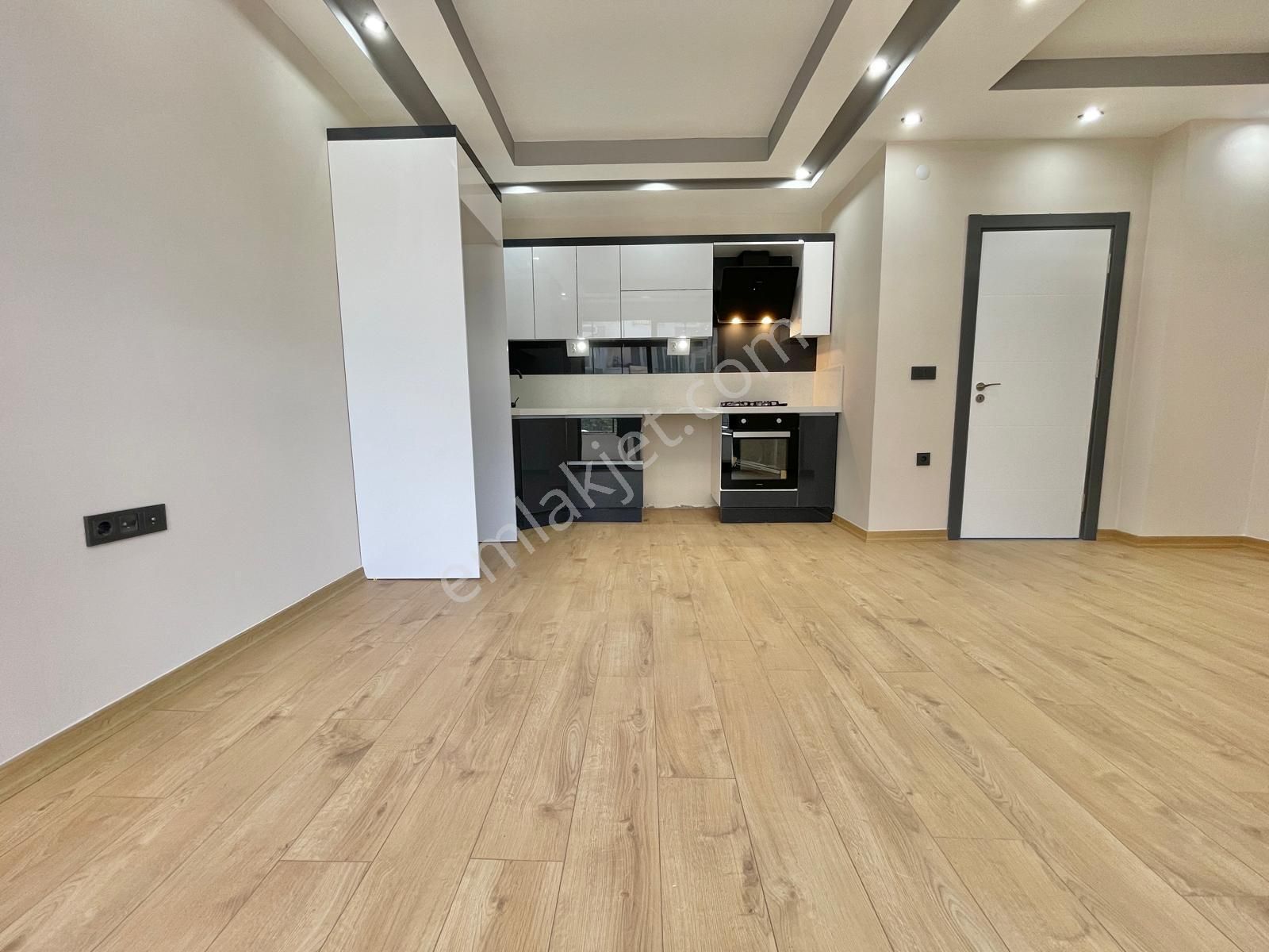 Berkay Demirel'den Altınkumda Denize 650m Ön Cephe 2+1 Daire - Görsel 10