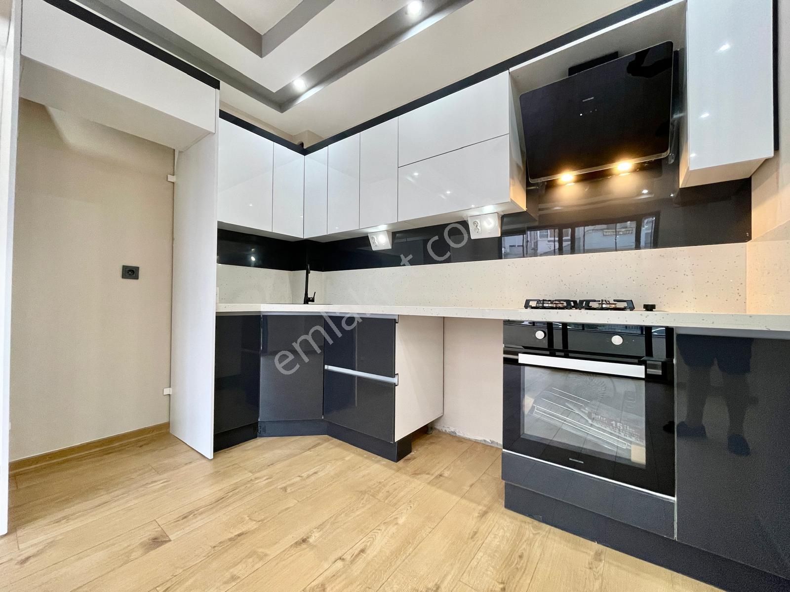 Berkay Demirel'den Altınkumda Denize 650m Ön Cephe 2+1 Daire - Görsel 16