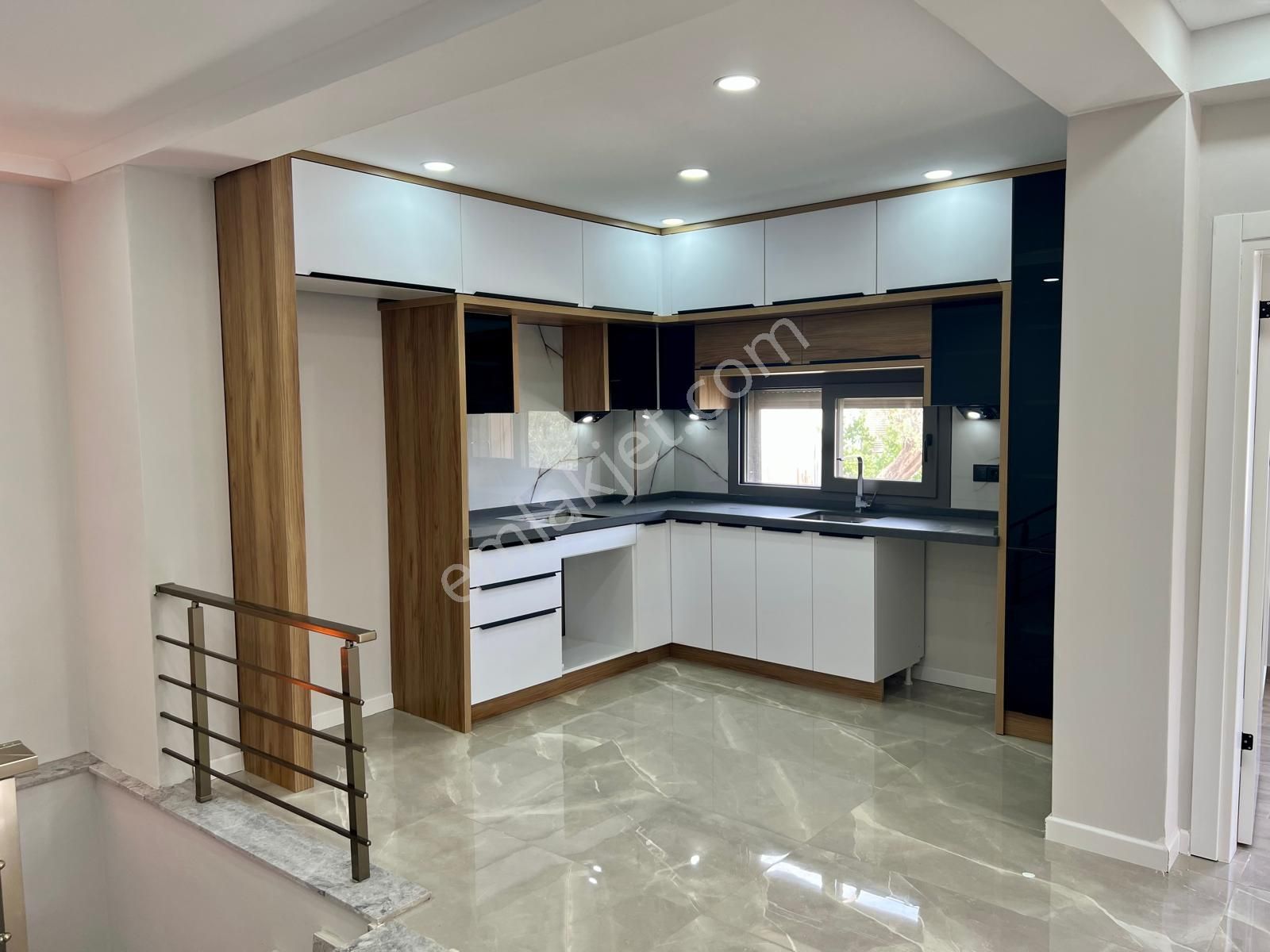 Akçay Aras Emlaktan Gürede 3+1 Müstakil Villa - Görsel 12