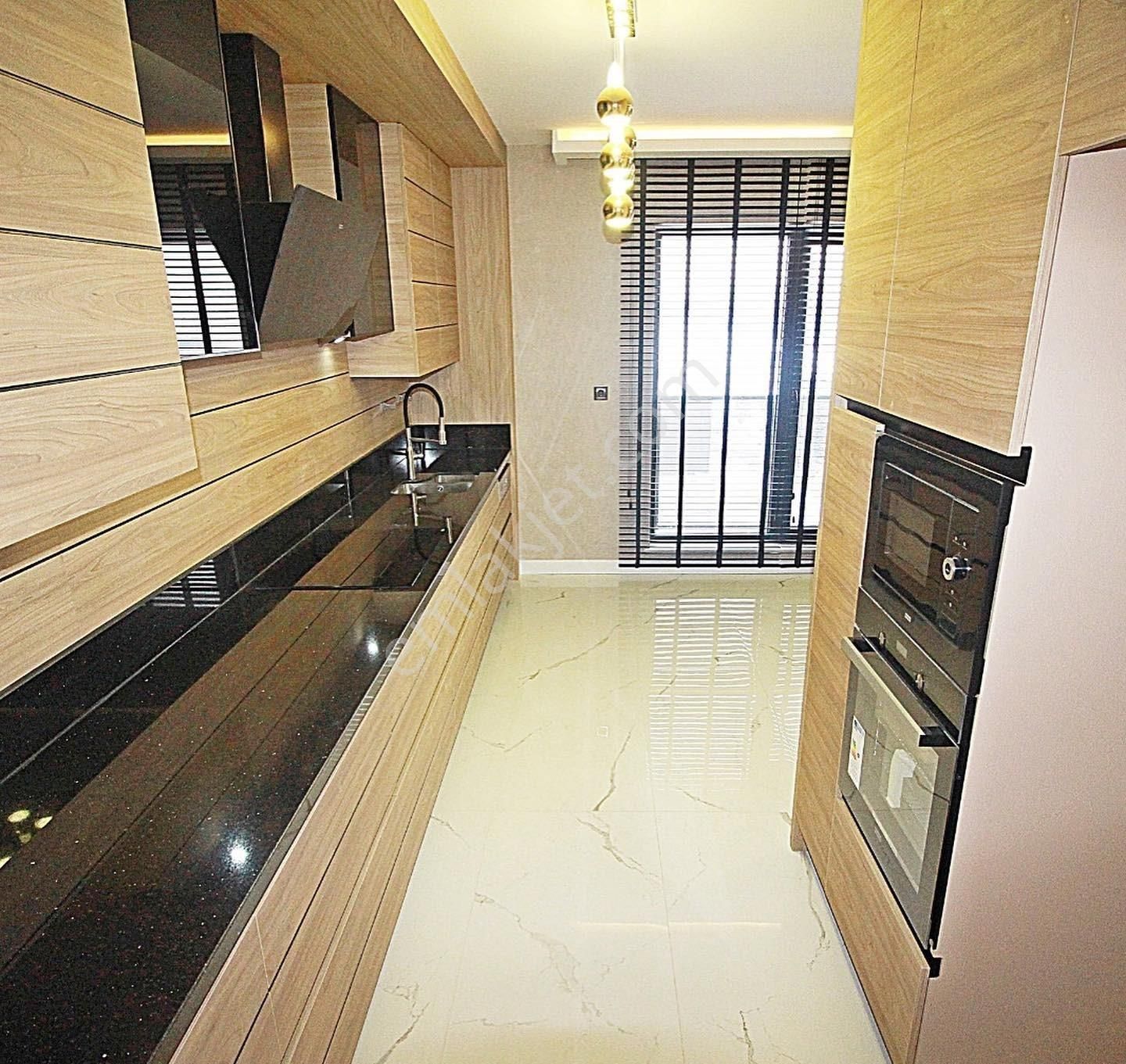 Ovacıkın Zirvesinde: 21. Kat, Full Manzaralı & Teras Balkonlu - Görsel 25