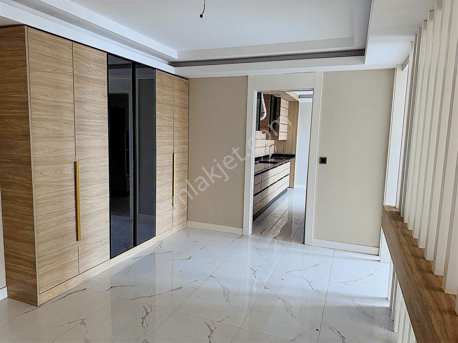 Ovacıkın Zirvesinde: 21. Kat, Full Manzaralı & Teras Balkonlu - Görsel 7