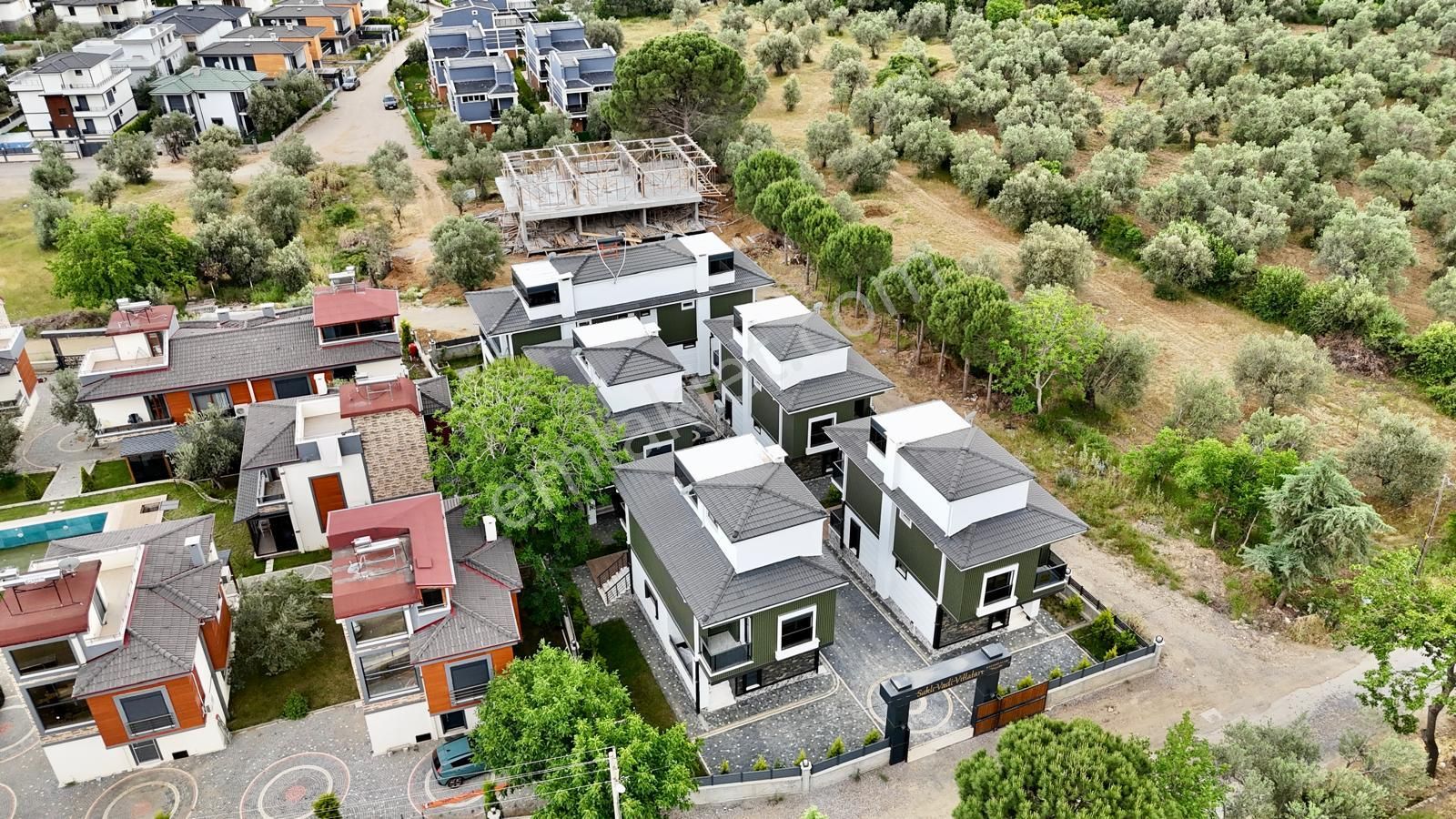 Akçay Aras Emlaktan Gürede Butik Bir Site İçi Müstakil Villa - Görsel 3