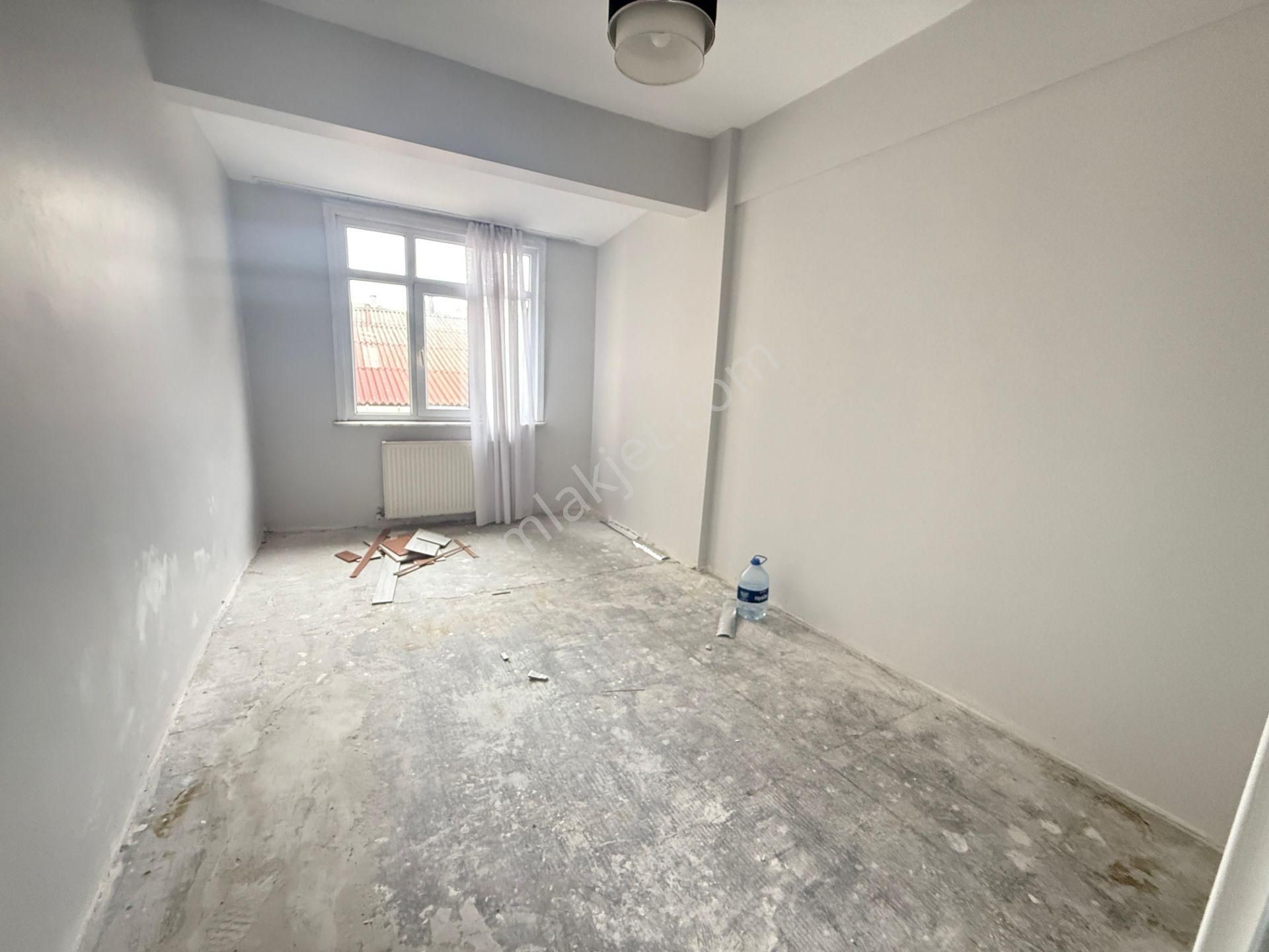 Loft'tan Kemalpaşa'da Kentsele Girmiş Binada Satılık 2+1 5.kat. - Görsel 9