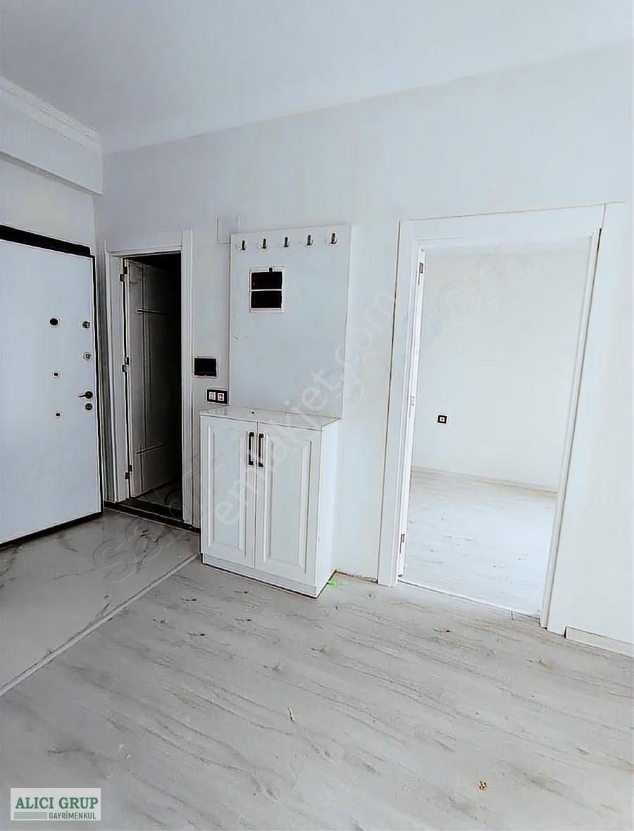 1+1 Satılık Daire Detaylı Bilgi İçin Arayınız