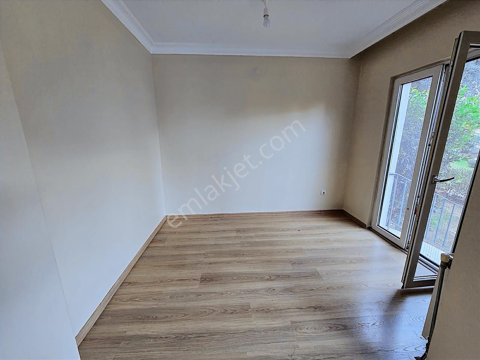 Çekmeköy Sitede Keyifli 3+1 Özel Bahçe Dubleks Daire - Görsel 8