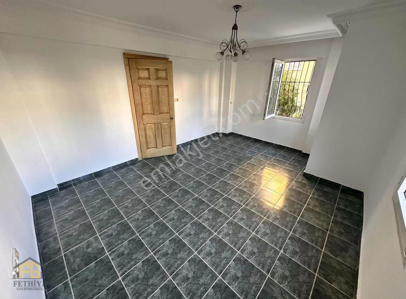 Taşyaka Baha Şıkman Cad. Yakını Kiralık 2+1 Yüksek Giriş Daire. - Görsel 3
