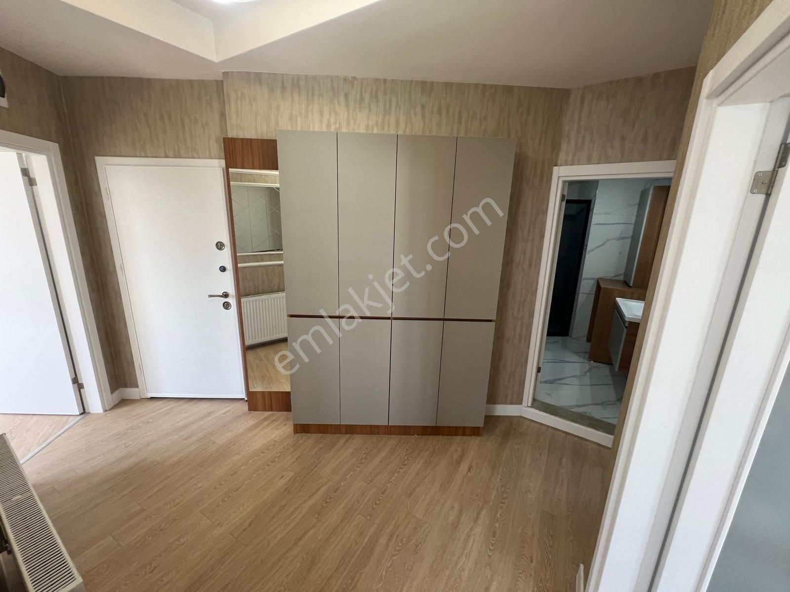 Akçay Aras Emlaktan Altınkumda Ara Kat Ayrı Mutfaklı 2+1 Sıfır Daire - Görsel 9