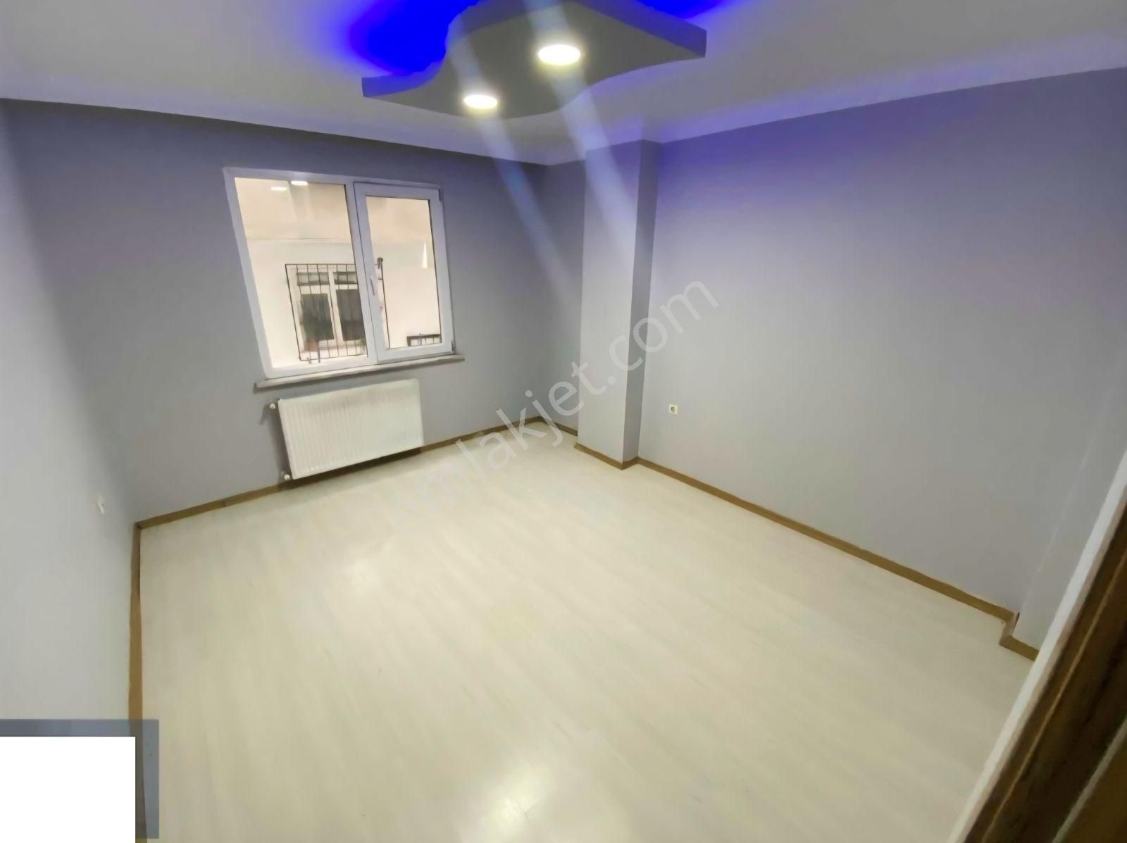 Mimar Emlak'dan Satılık Lux 1+1 Metro Dibinde Yüksek Giriş!