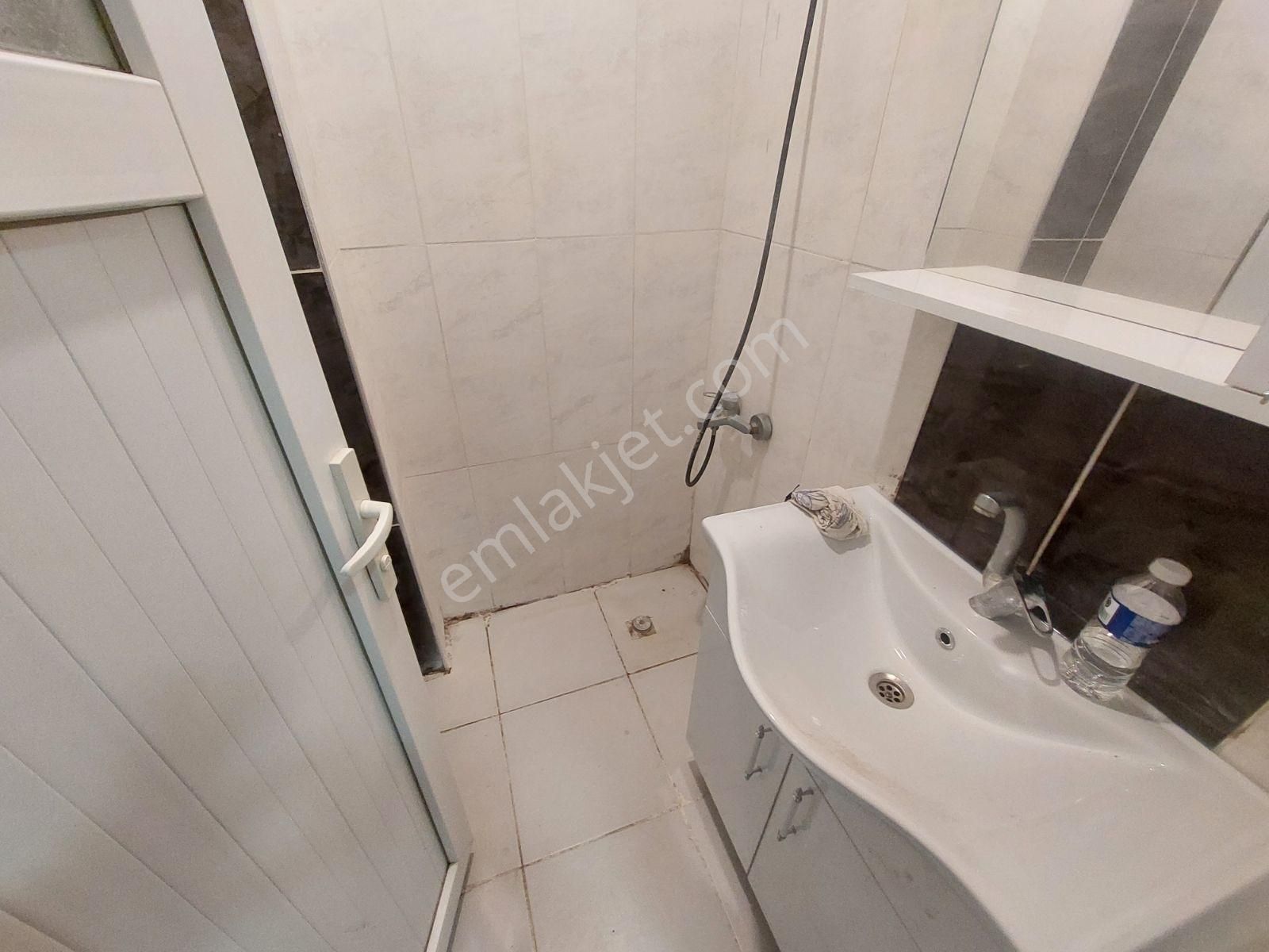 Mimar Emlak'dan Satılık Lux 1+1 Metro Dibinde Yüksek Giriş! - Görsel 2