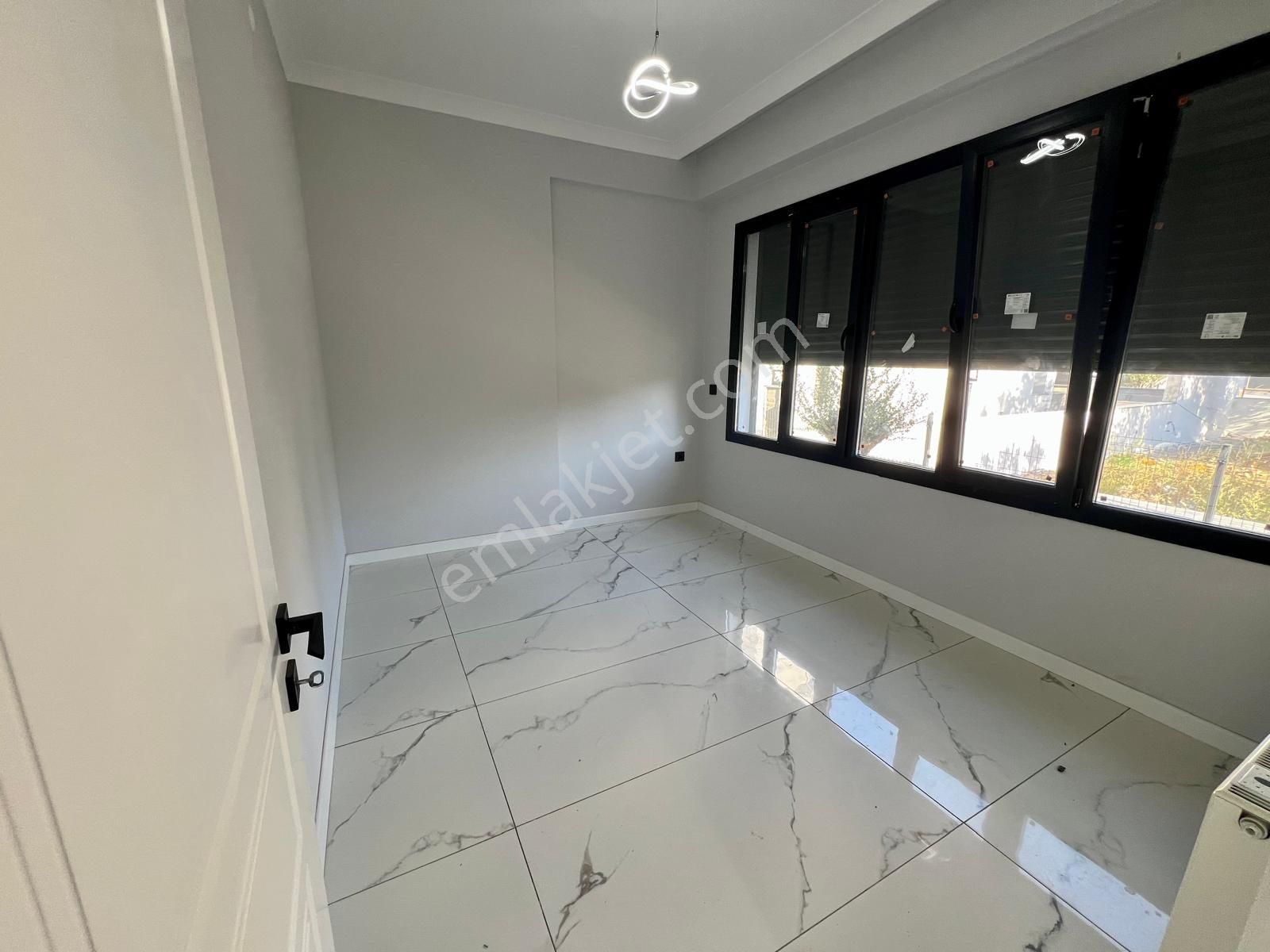 Akçay Aras Emlaktan Güre Çamlıbelde Denize 500 M. 4+1 Villa - Görsel 19