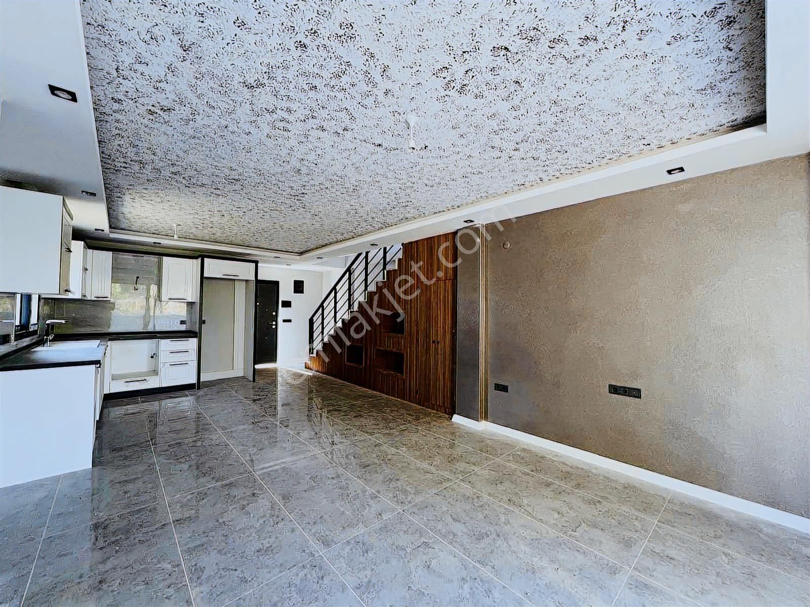 Hazar Gayrimenkulden 310 M2 Arsalı Güzelçamlıda 3+1 Villa - Görsel 14