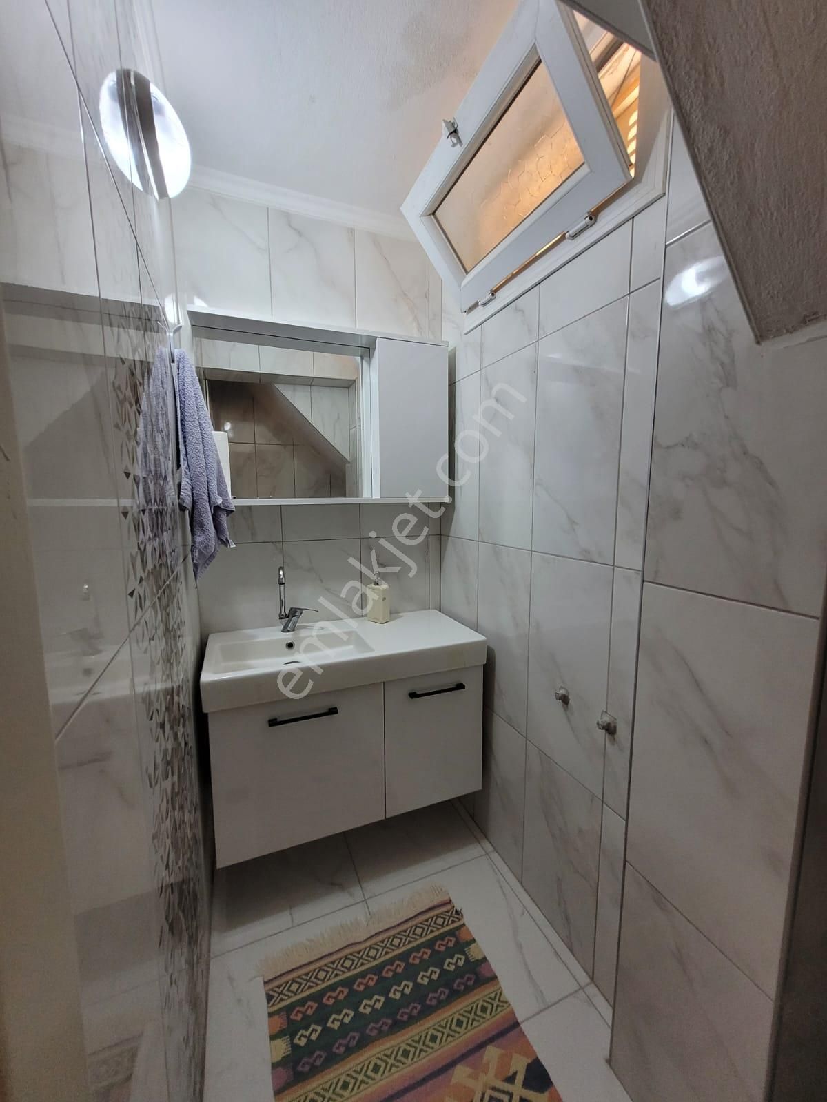 Kuşadası Güzelçamlı'da Denize Yürüme Mesafesinde 3+1 Satılık Tripleks Villa - Görsel 15