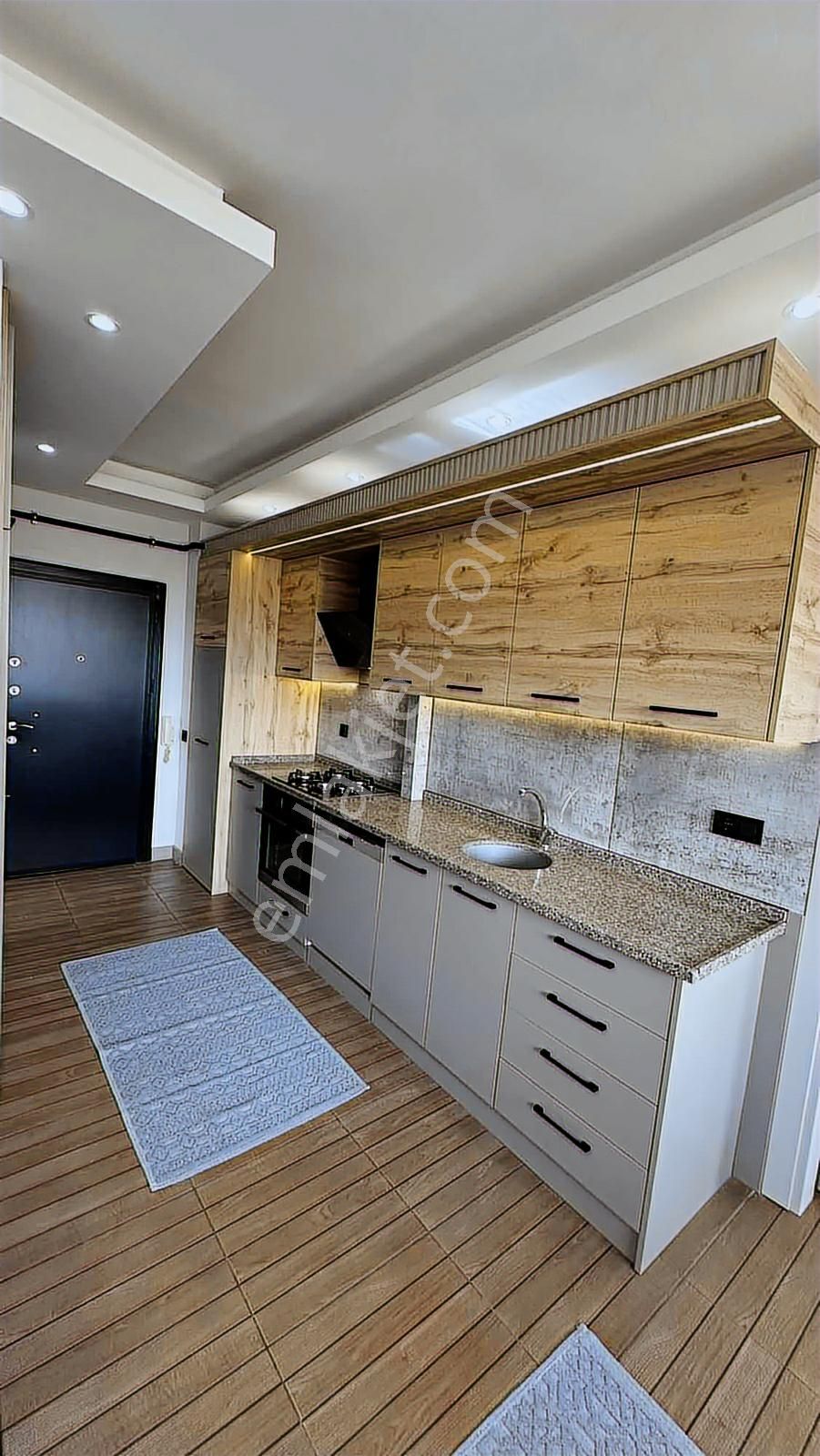 Ulus Ana Yol Üzeri Ara Kat Asansörlü Geniş Balkonlu 1+1 Apart ! - Görsel 11