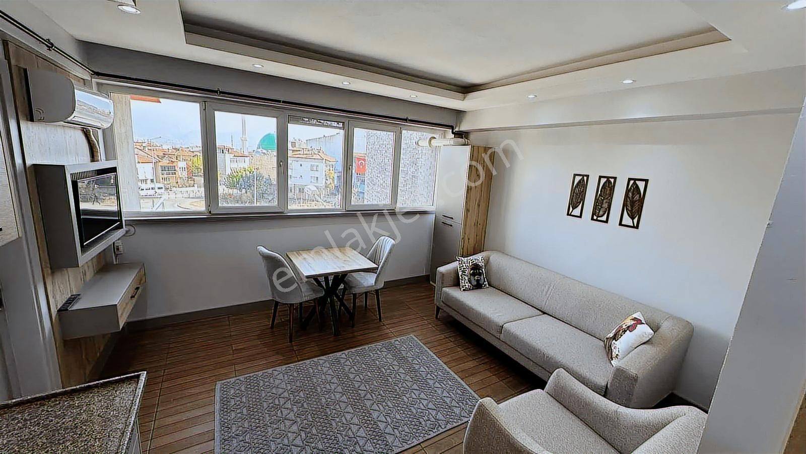 Ulus Ana Yol Üzeri Ara Kat Asansörlü Geniş Balkonlu 1+1 Apart ! - Görsel 12