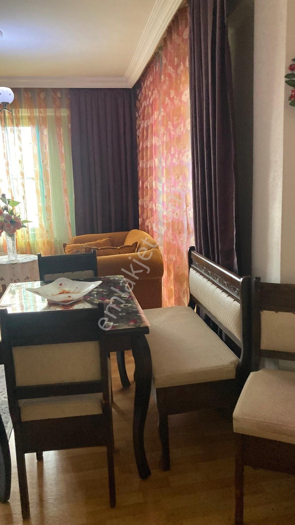 Bergama Bahçelievler’de Jeotermalli, Full Tadilatlı 3+1 Ara Kat Daire! - Görsel 9