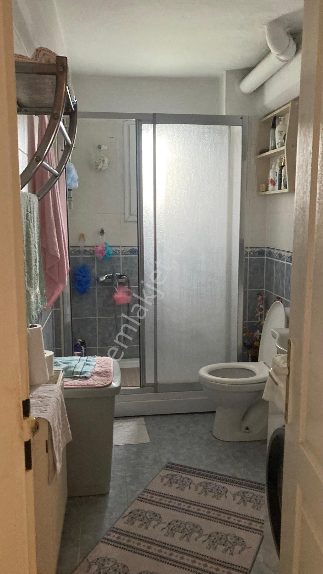 Bergama Bahçelievler’de Jeotermalli, Full Tadilatlı 3+1 Ara Kat Daire! - Görsel 8