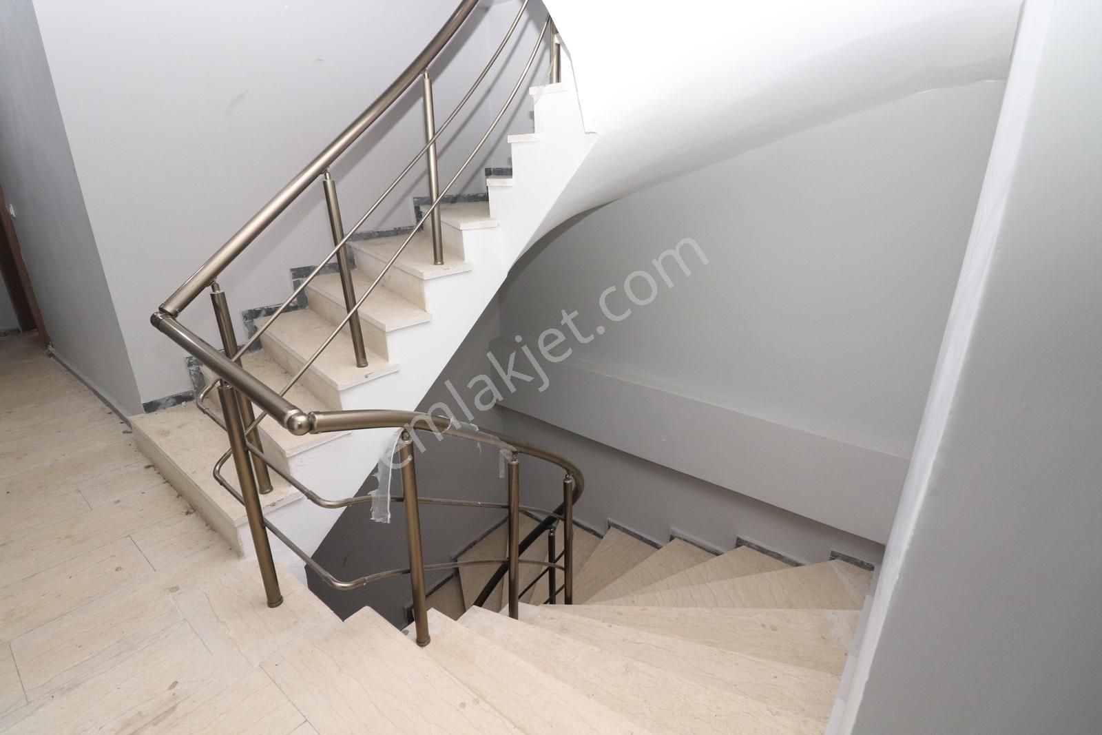 Beylikdüzü Kavaklı Kiralık Daire 3+2 Dubleks - Görsel 11