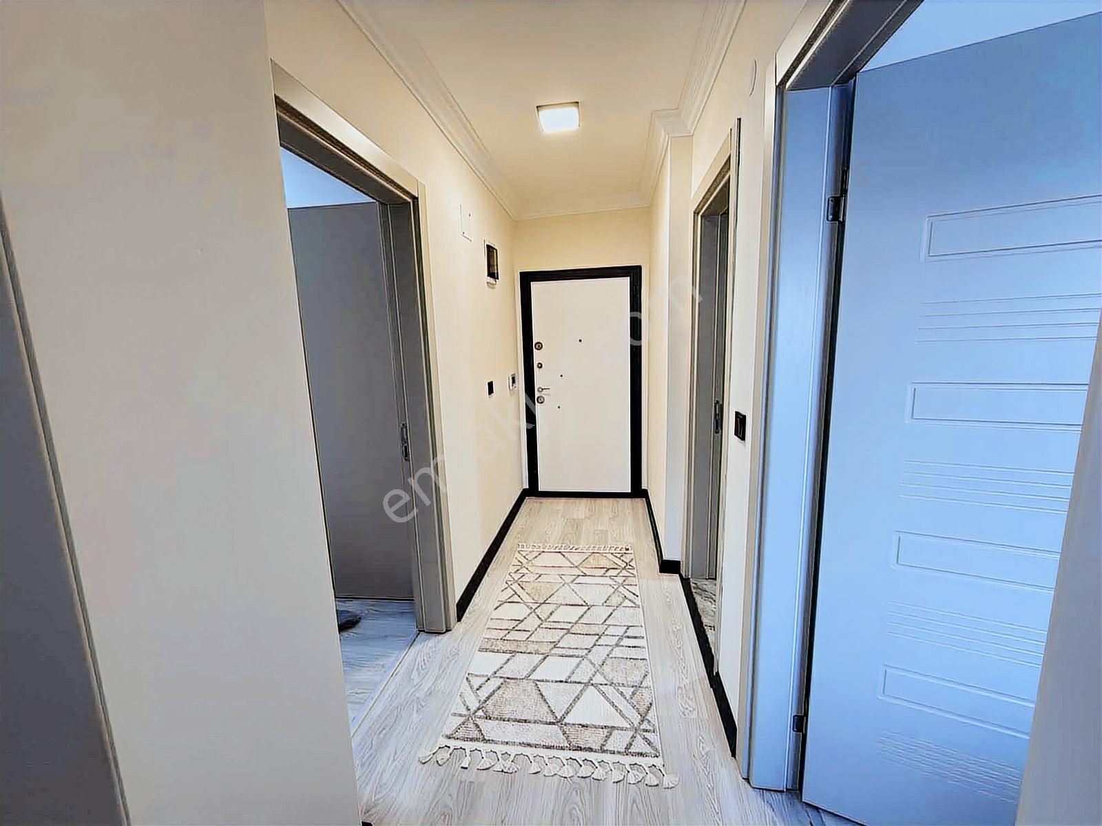 Kuşadası Davutlar Merkezde Full Eşyalı 2+1 Köşebaşı Daire - Görsel 23