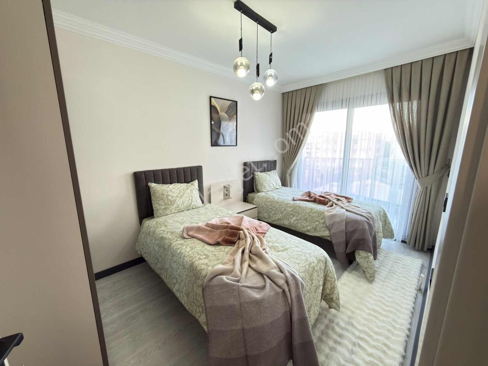 Kuşadası Davutlar Merkezde Full Eşyalı 2+1 Köşebaşı Daire - Görsel 22