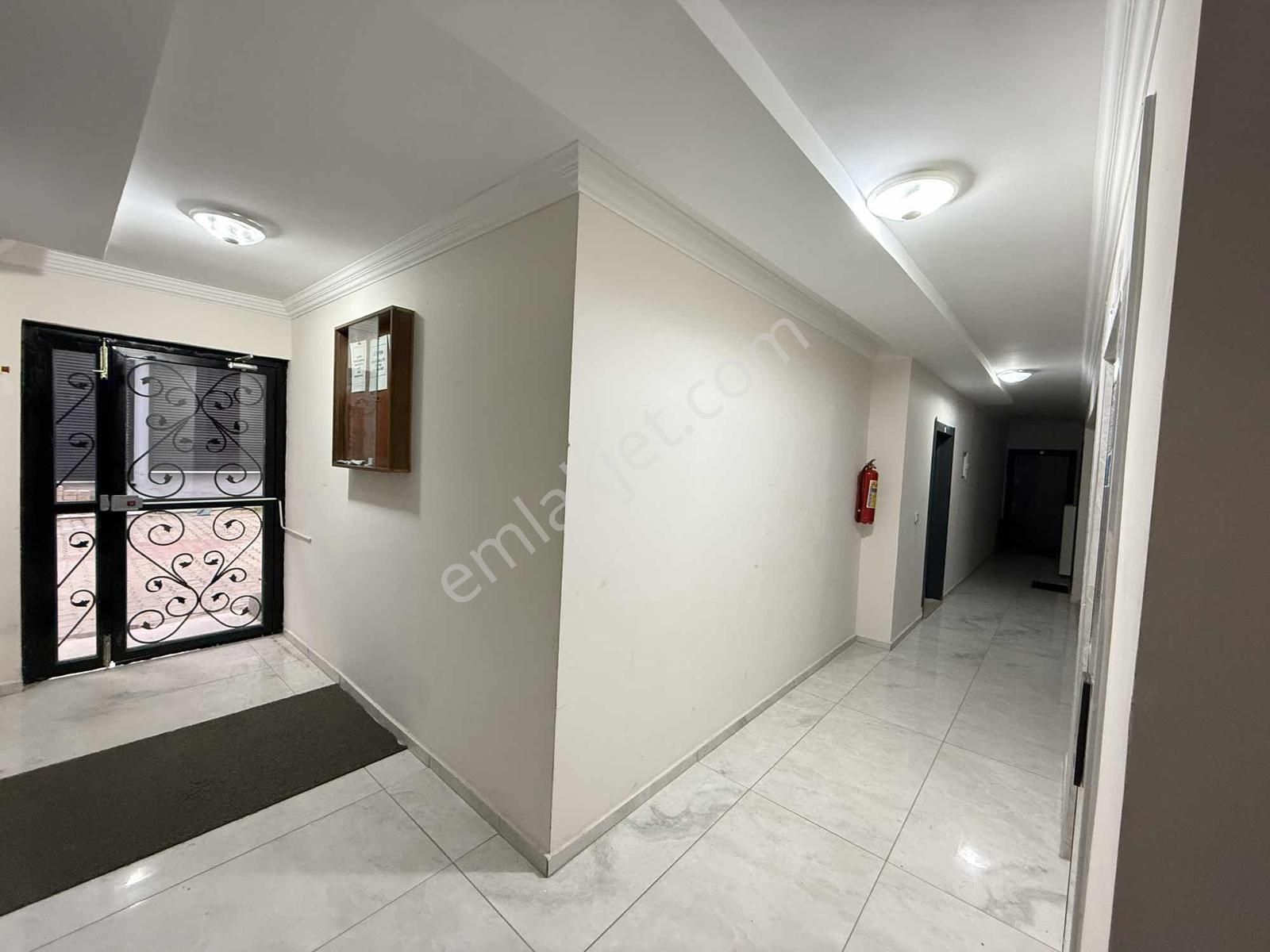 Kuşadası Davutlar Merkezde Full Eşyalı 2+1 Köşebaşı Daire - Görsel 18