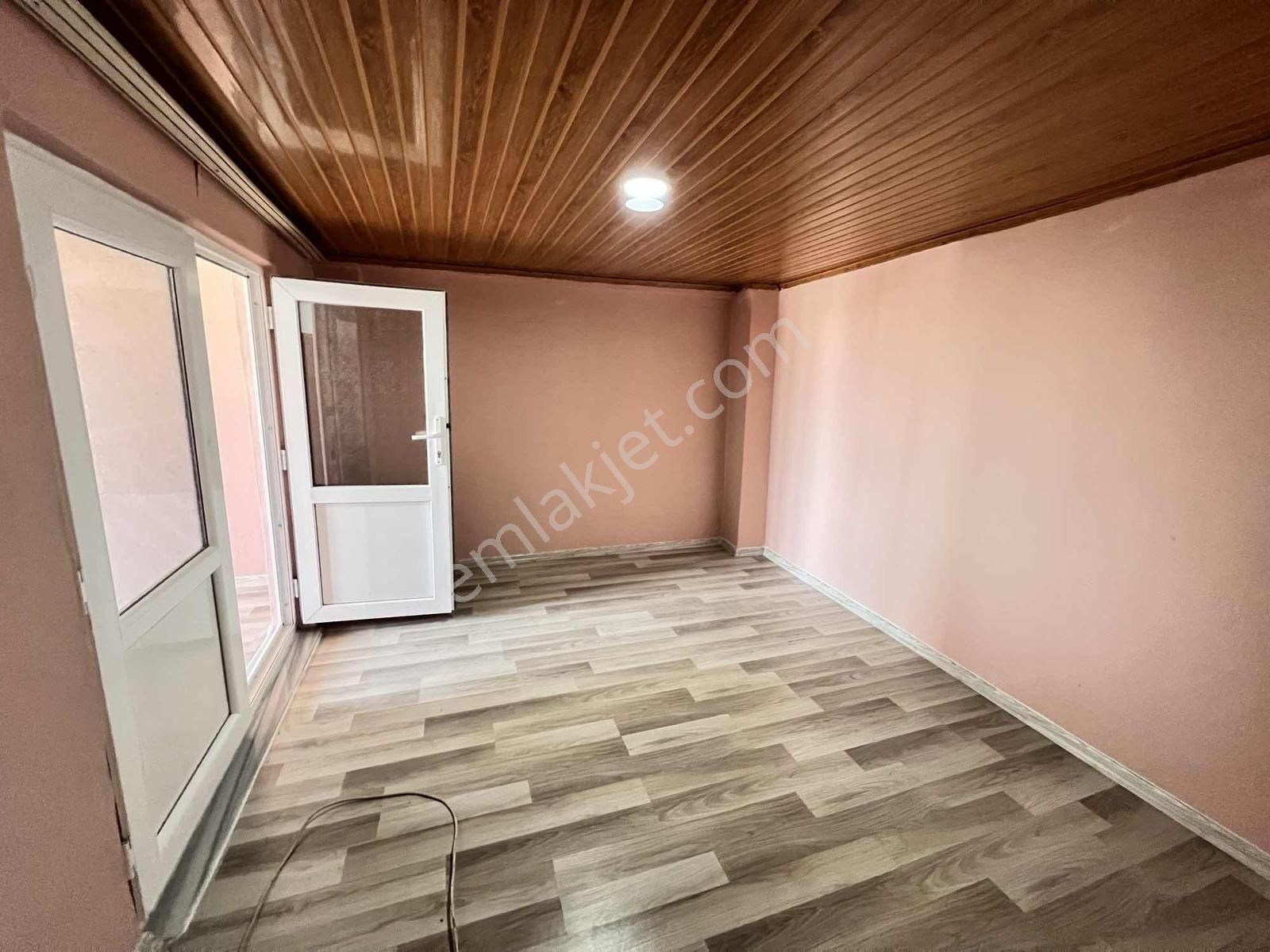 İhsaniye Mh Kiralık 1+1 Geniş Teraslı Daire - Görsel 15