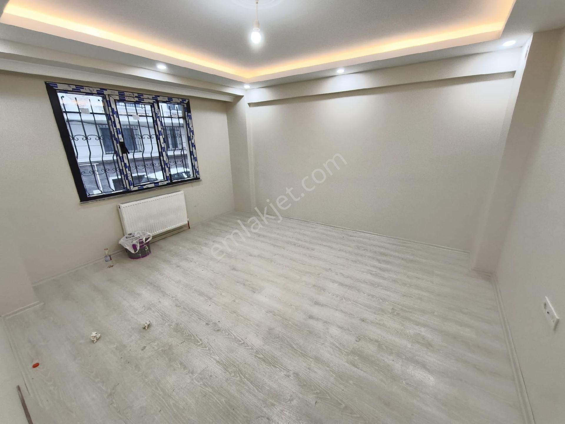 Hicret Emlaktan Esenler Fatih Mah.2+1 85 M2 Satılık Daire Acil
