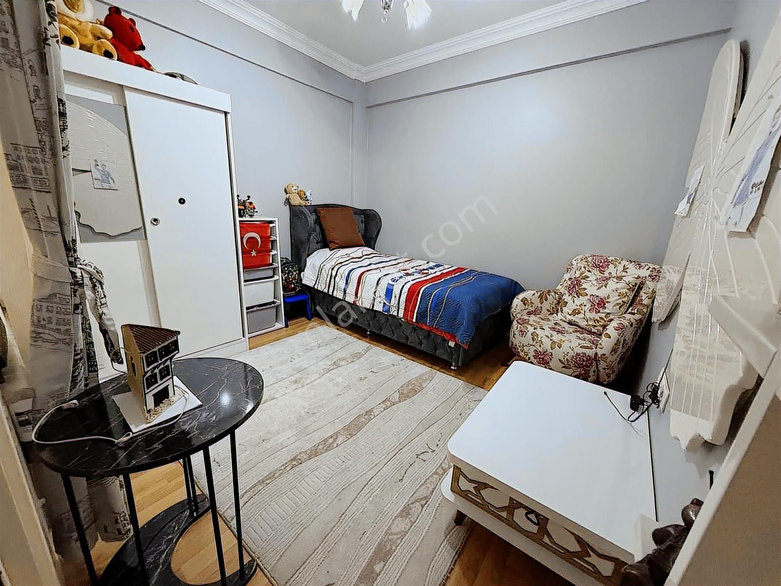 Gültepe Mahallesi Halk Caddesi Yakını Satılık 2+1 Daire - Görsel 25