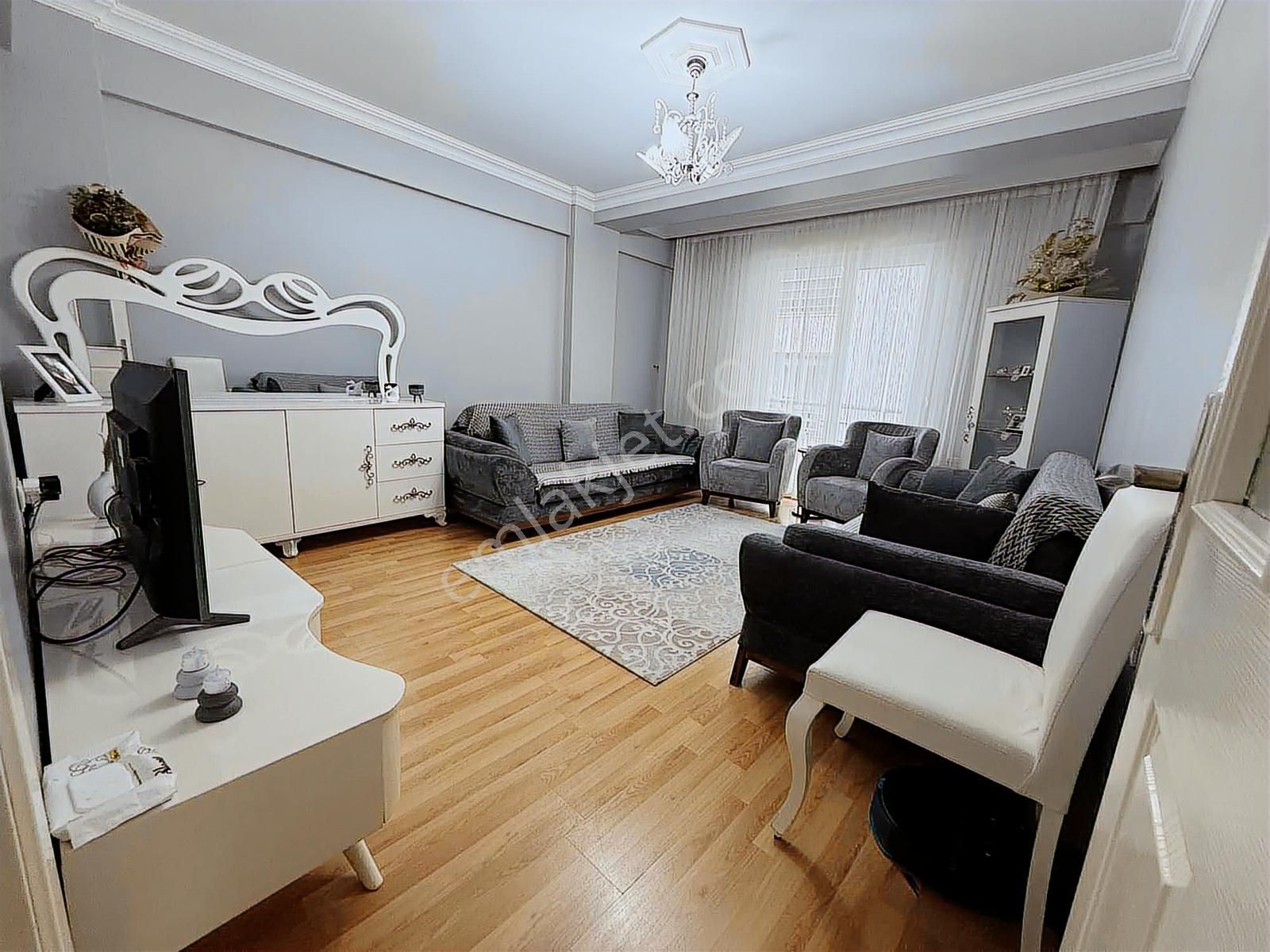 Gültepe Mahallesi Halk Caddesi Yakını Satılık 2+1 Daire - Görsel 3