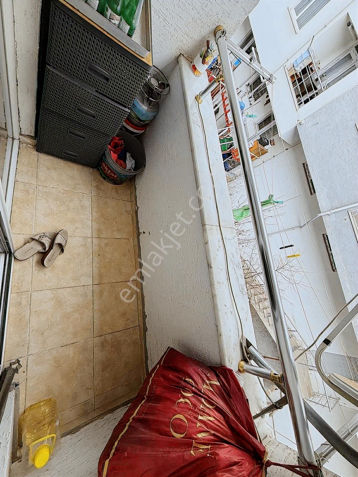 Gültepe Mahallesi Halk Caddesi Yakını Satılık 2+1 Daire - Görsel 16