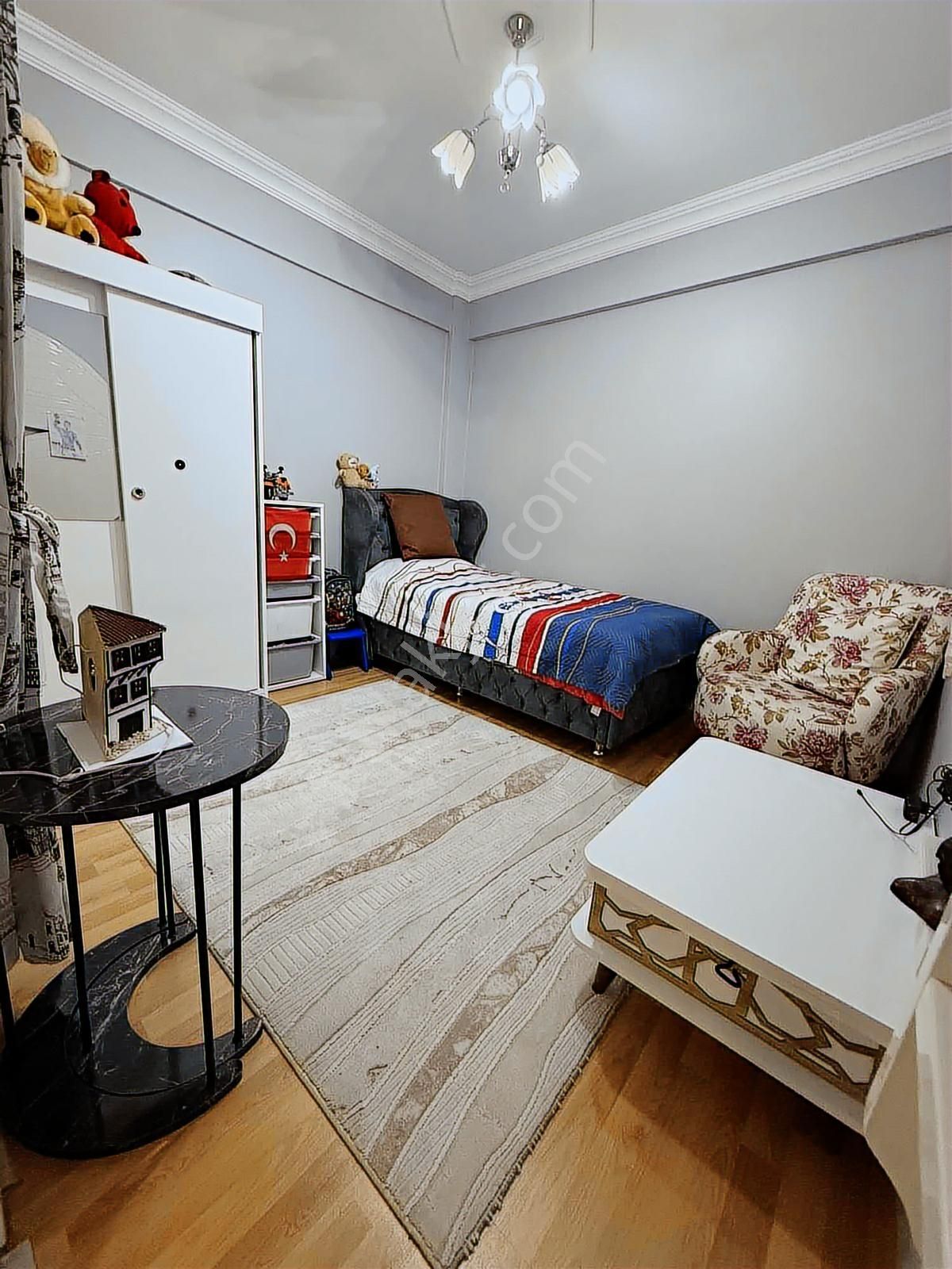 Gültepe Mahallesi Halk Caddesi Yakını Satılık 2+1 Daire - Görsel 8