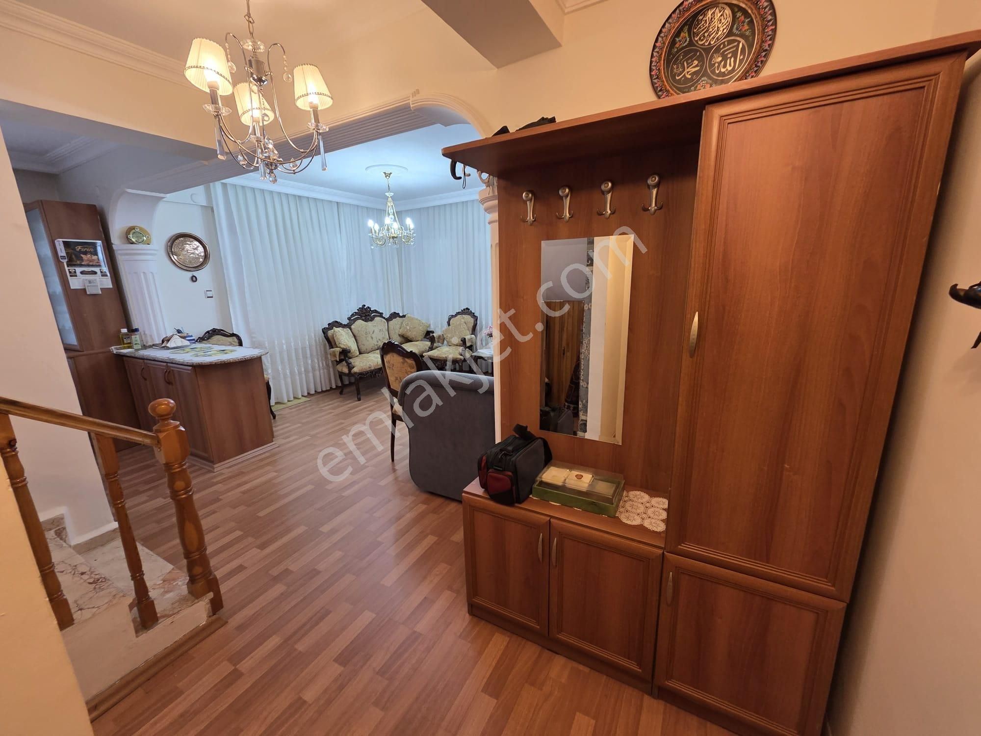 İlkbahar Dan Altınoluk Merkez De Denize Çok Yakın Teraslı Bahçeli Villa - Görsel 36