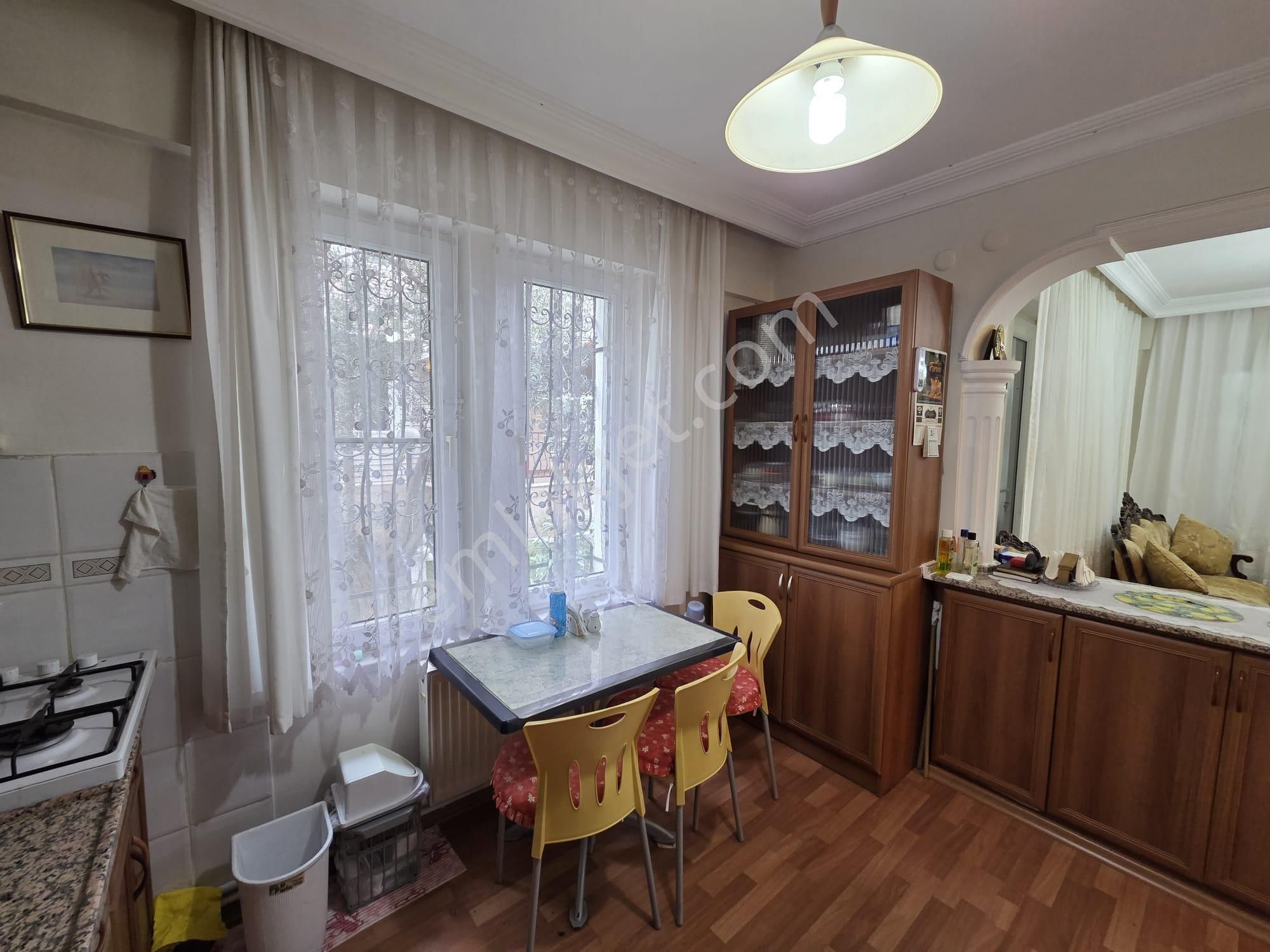 İlkbahar Dan Altınoluk Merkez De Denize Çok Yakın Teraslı Bahçeli Villa - Görsel 40