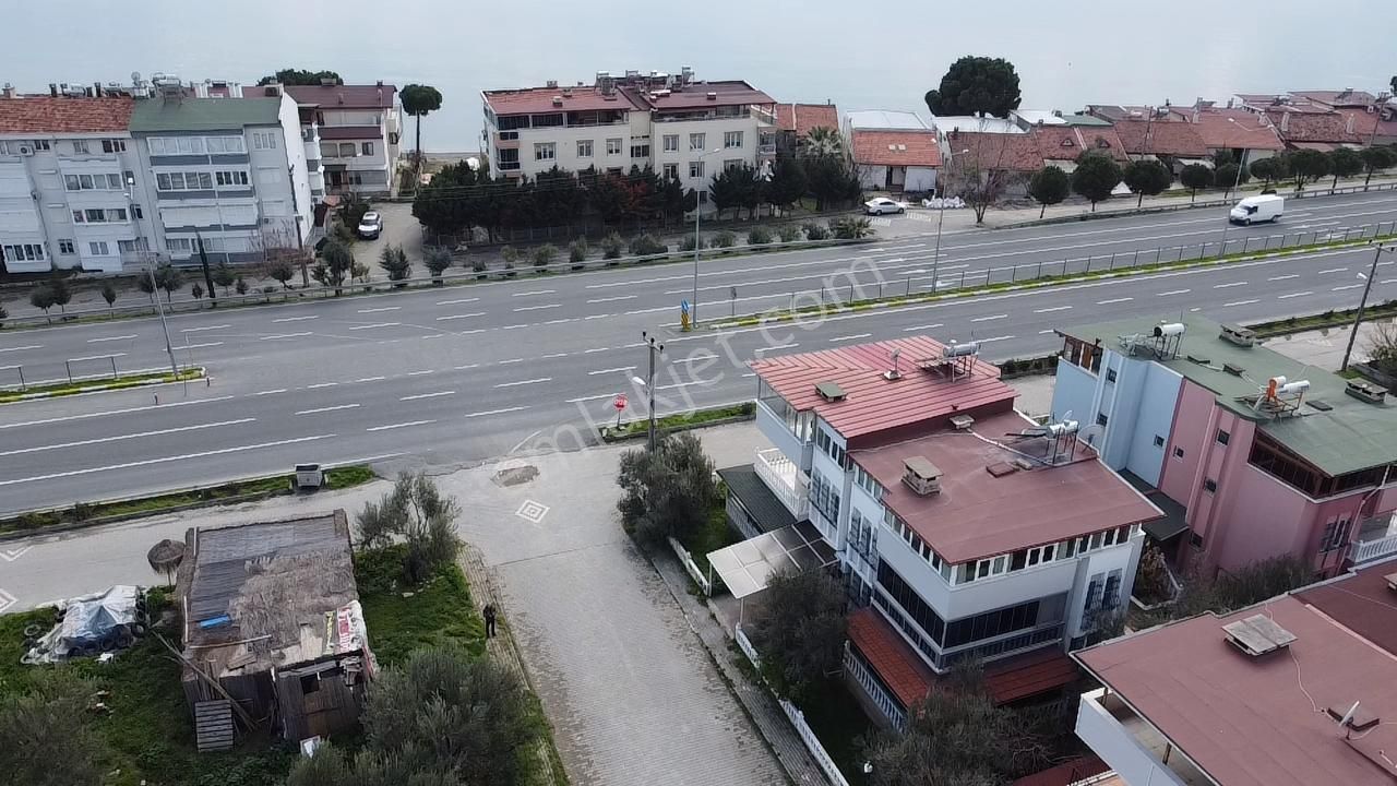 İlkbahar Dan Altınoluk Merkez De Denize Çok Yakın Teraslı Bahçeli Villa - Görsel 4