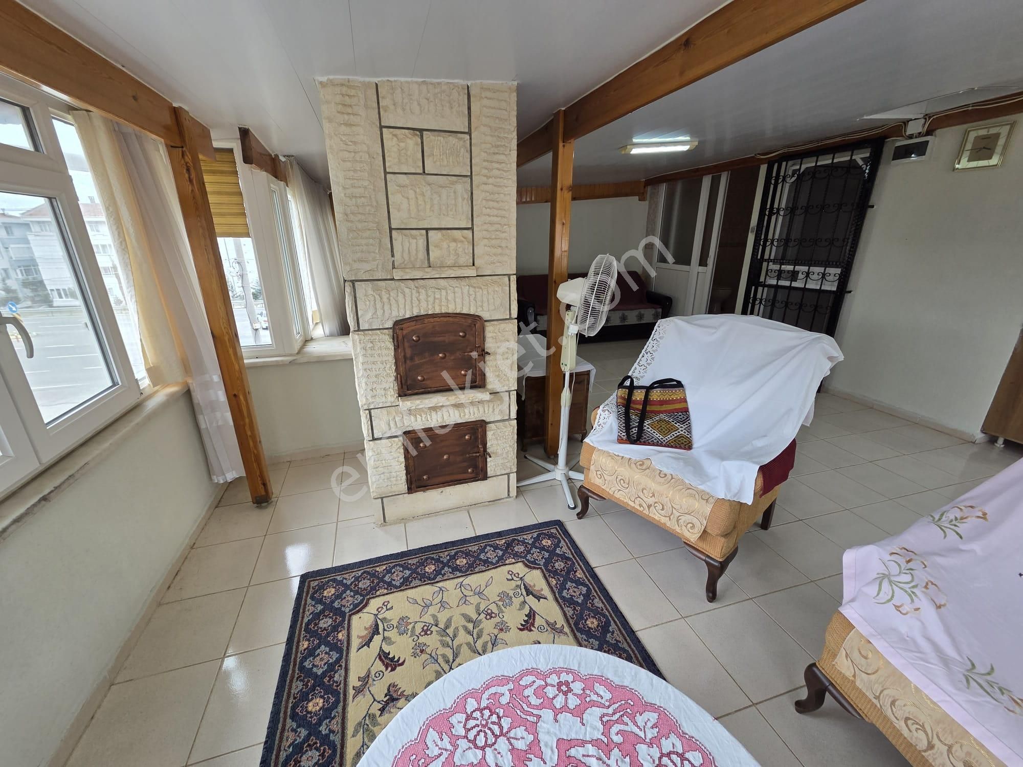 İlkbahar Dan Altınoluk Merkez De Denize Çok Yakın Teraslı Bahçeli Villa - Görsel 20