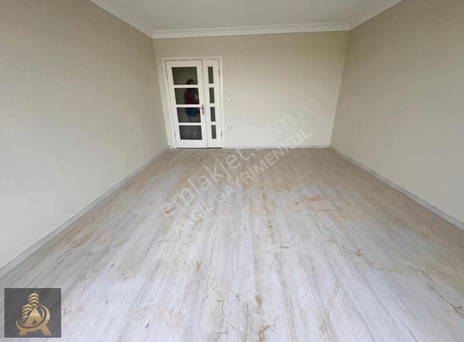 Akçil'den \ Satılık 3+1 Daire Ön Cephe Kombili Cam Balkonlu - Görsel 28