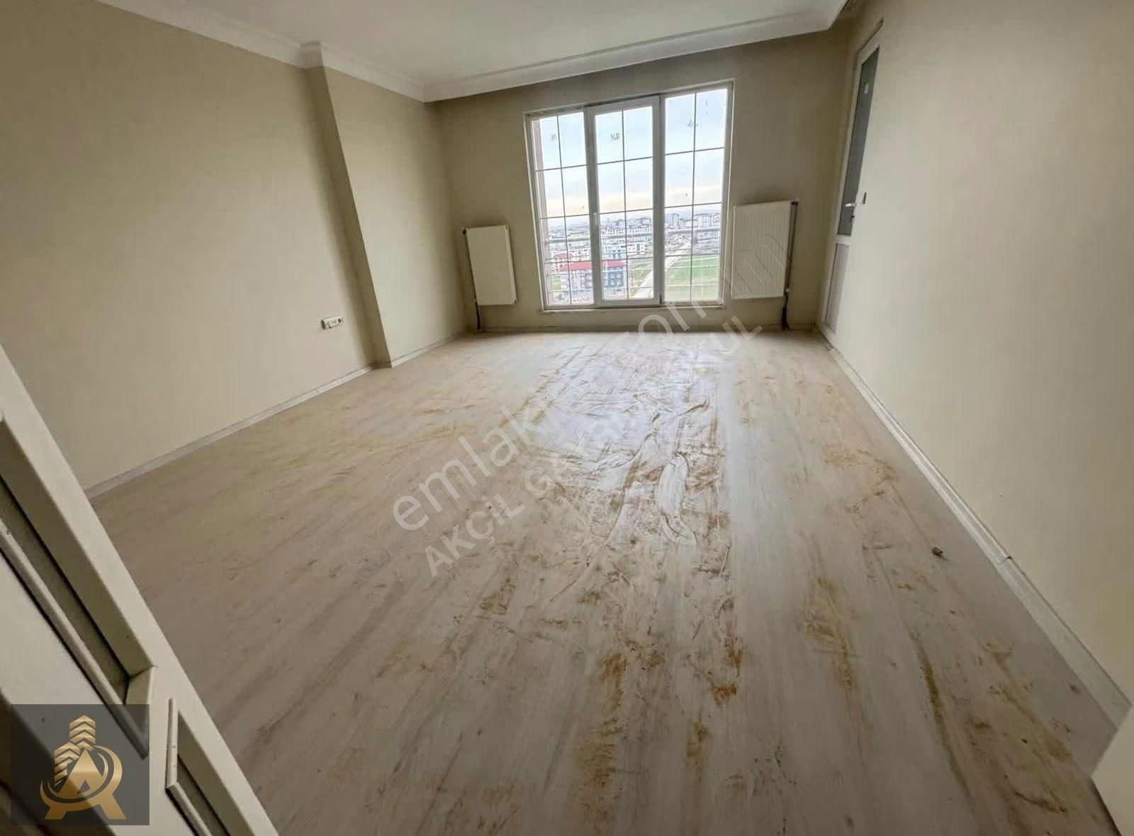 Akçil'den \ Satılık 3+1 Daire Ön Cephe Kombili Cam Balkonlu - Görsel 11