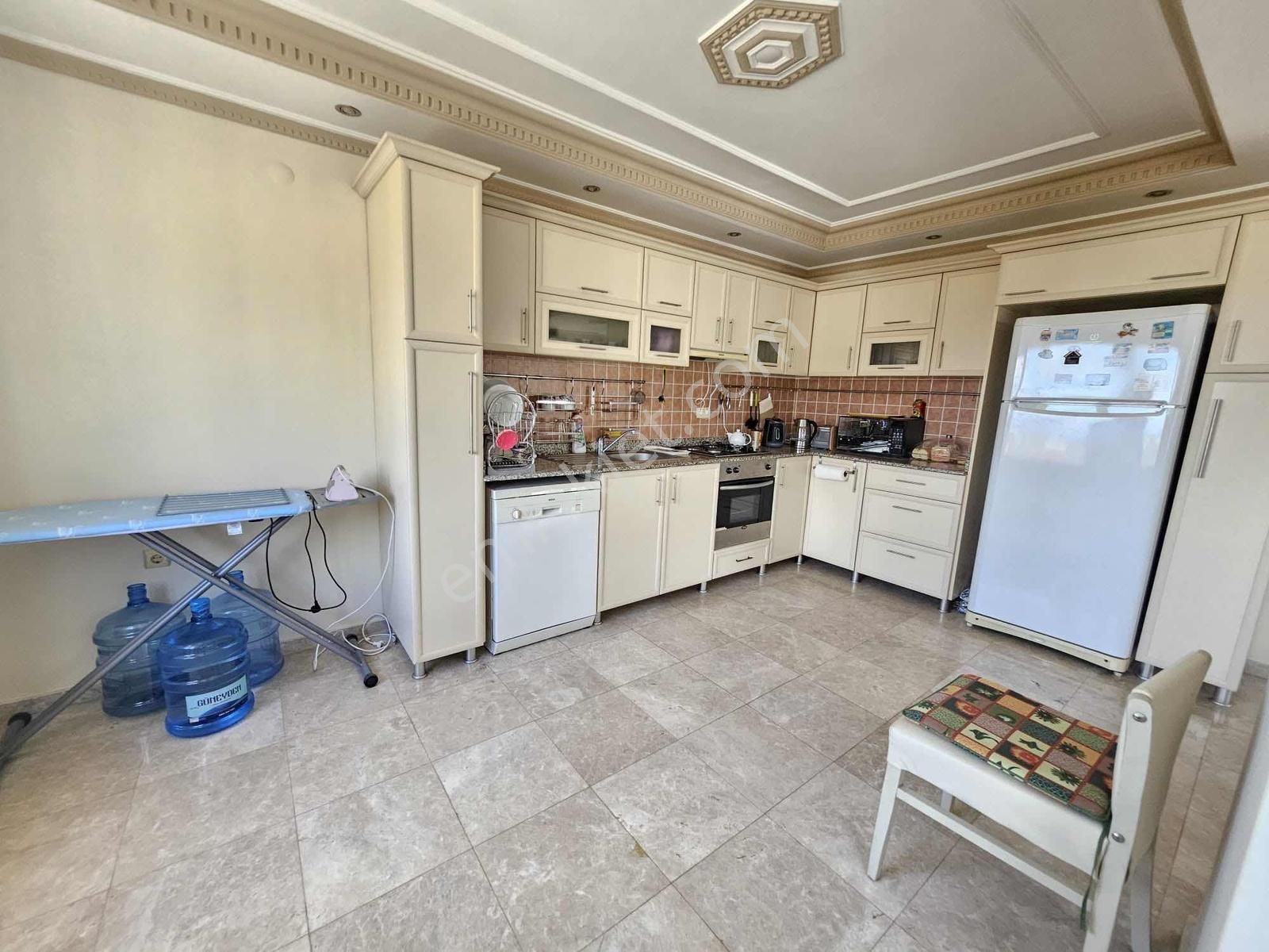 Alanya Vatan Bilgisayarın Karşısında Full Eşyalı 3+1 Daire - Görsel 32