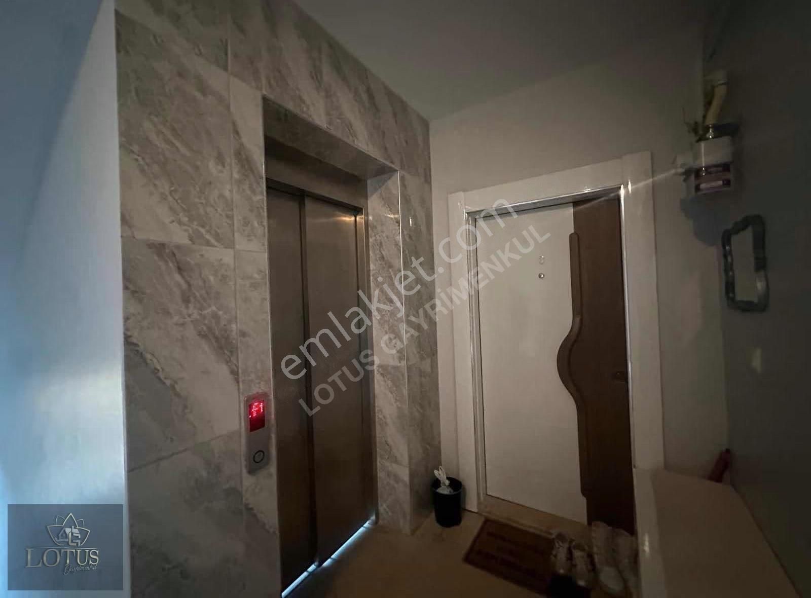 Bağçeşmede Arakat 3+1 165m2 Deniz Şehir Manzaralı Sitede Satılık - Görsel 12
